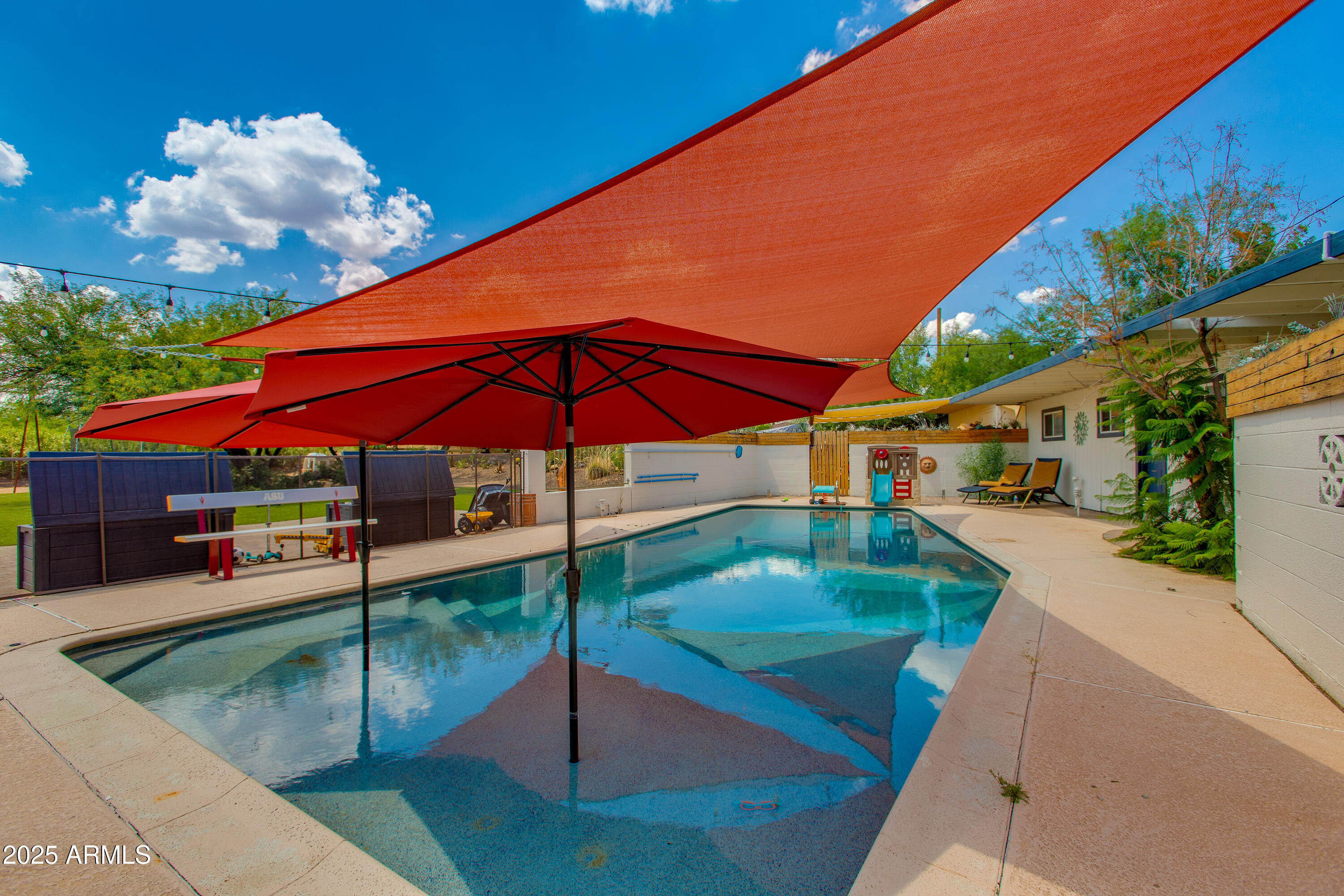 7102 E KALIL Drive