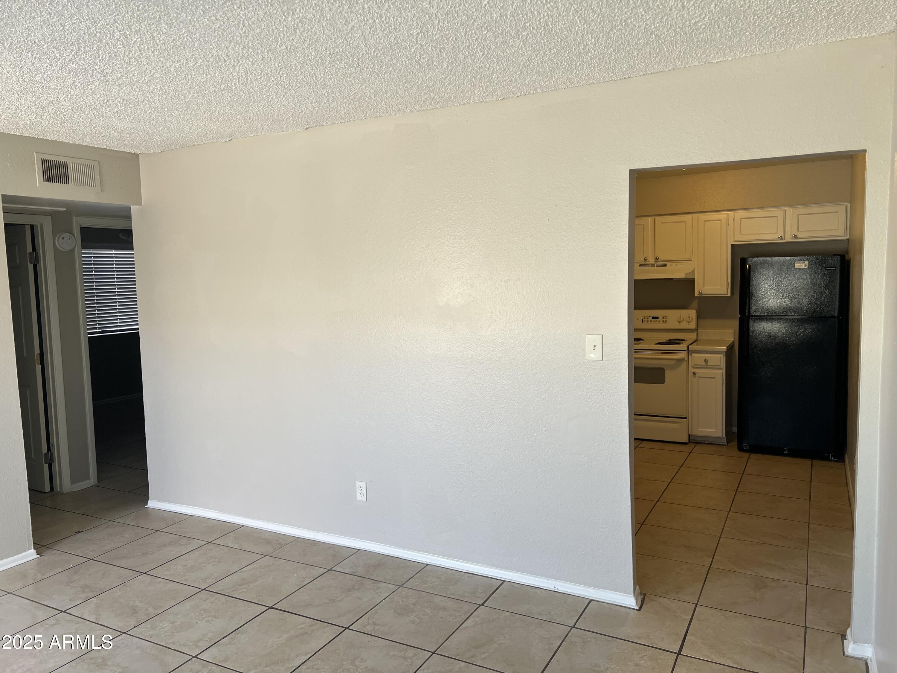 132 E INGRAM Street