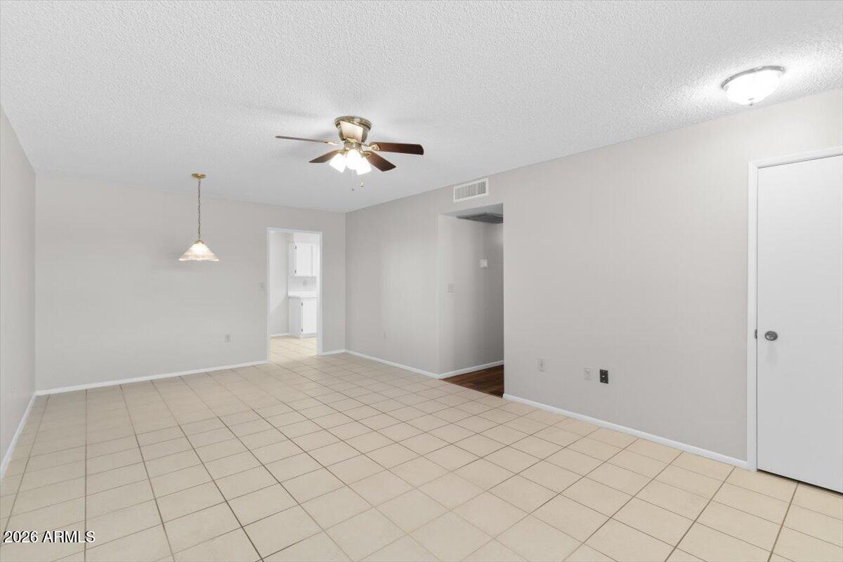 11007 W THUNDERBIRD Boulevard