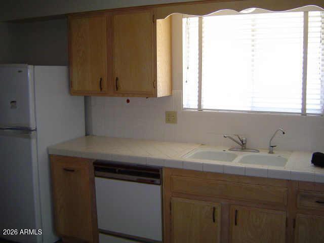 10001 W PEORIA Avenue