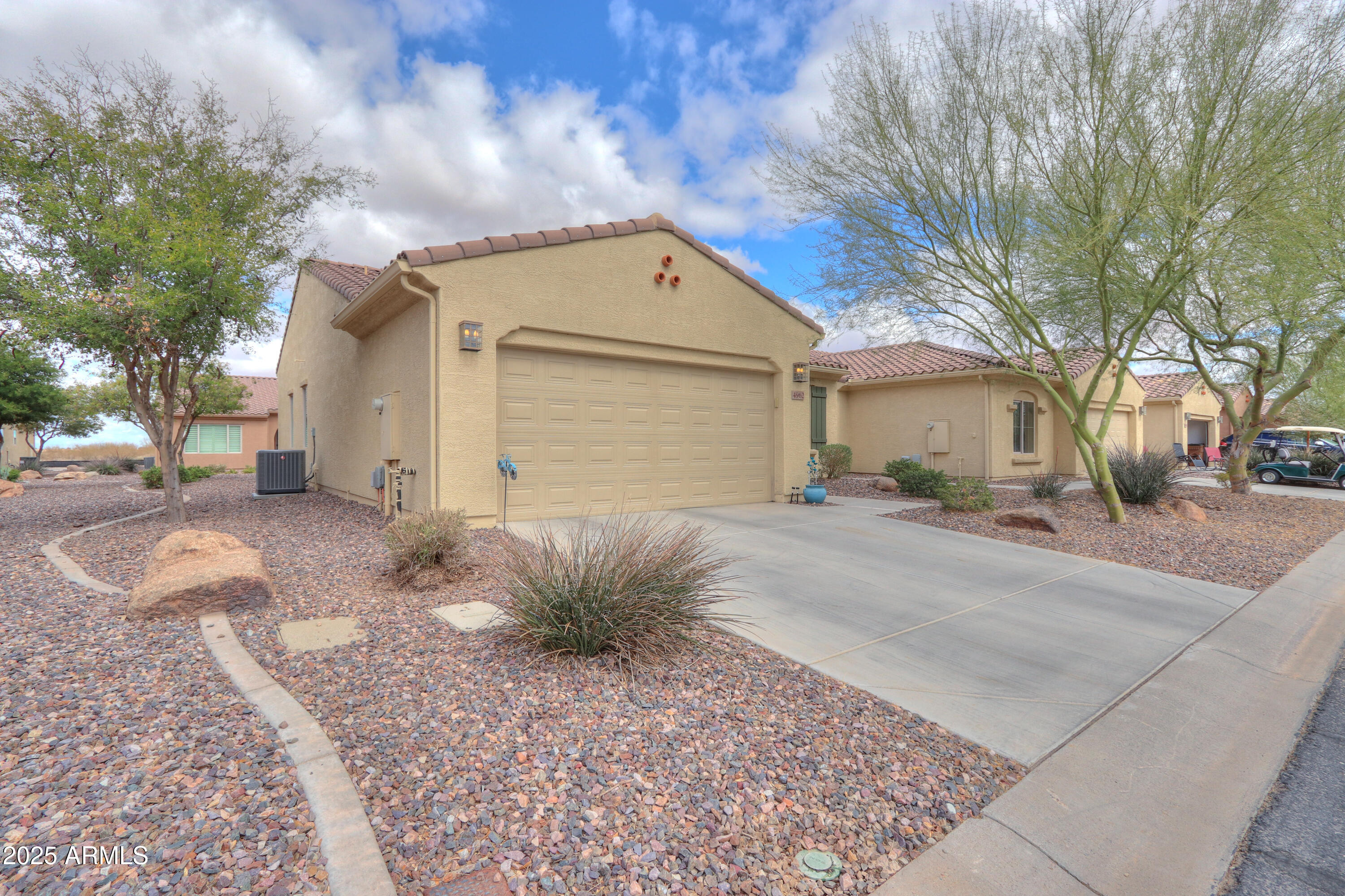 4962 W GULCH Drive