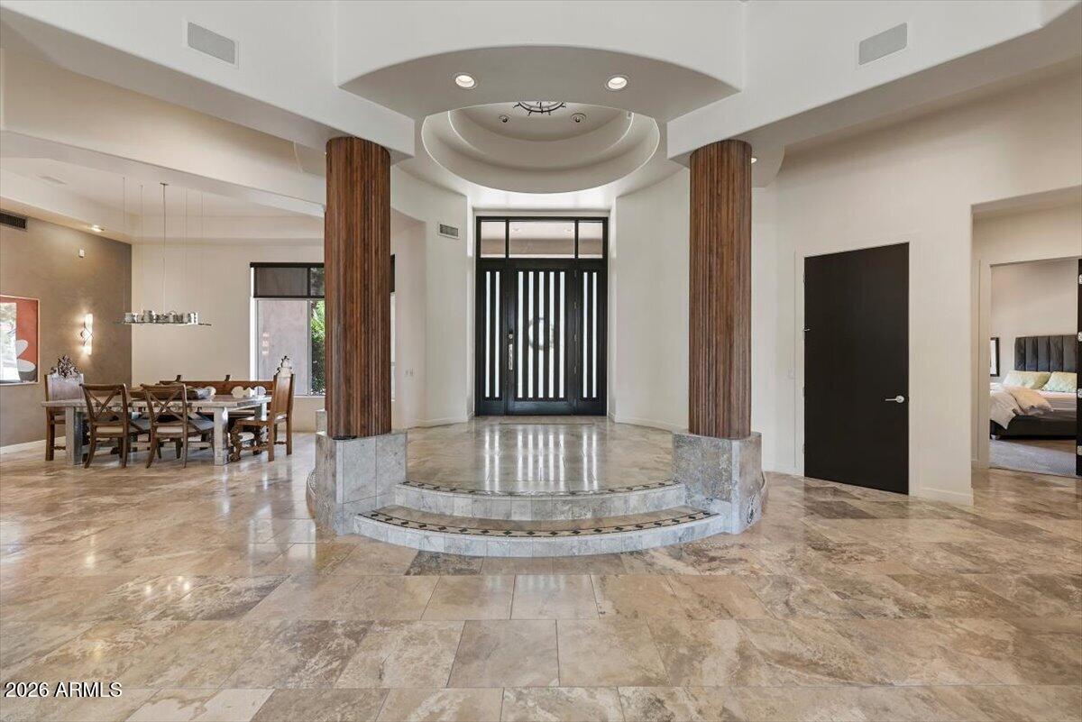 7124 E FOOTHILL Drive
