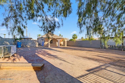 1613 S 4TH Street Phoenix AZ 85004