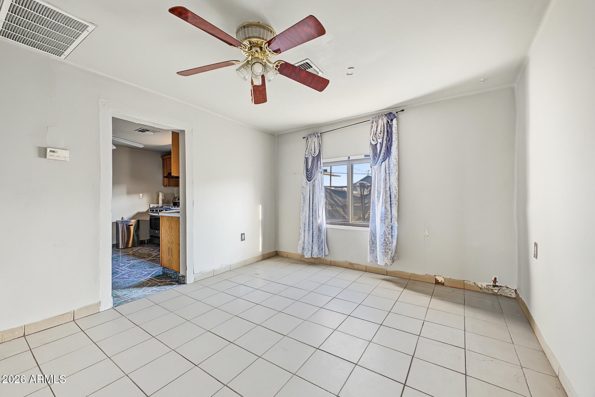 1613 S 4TH Street