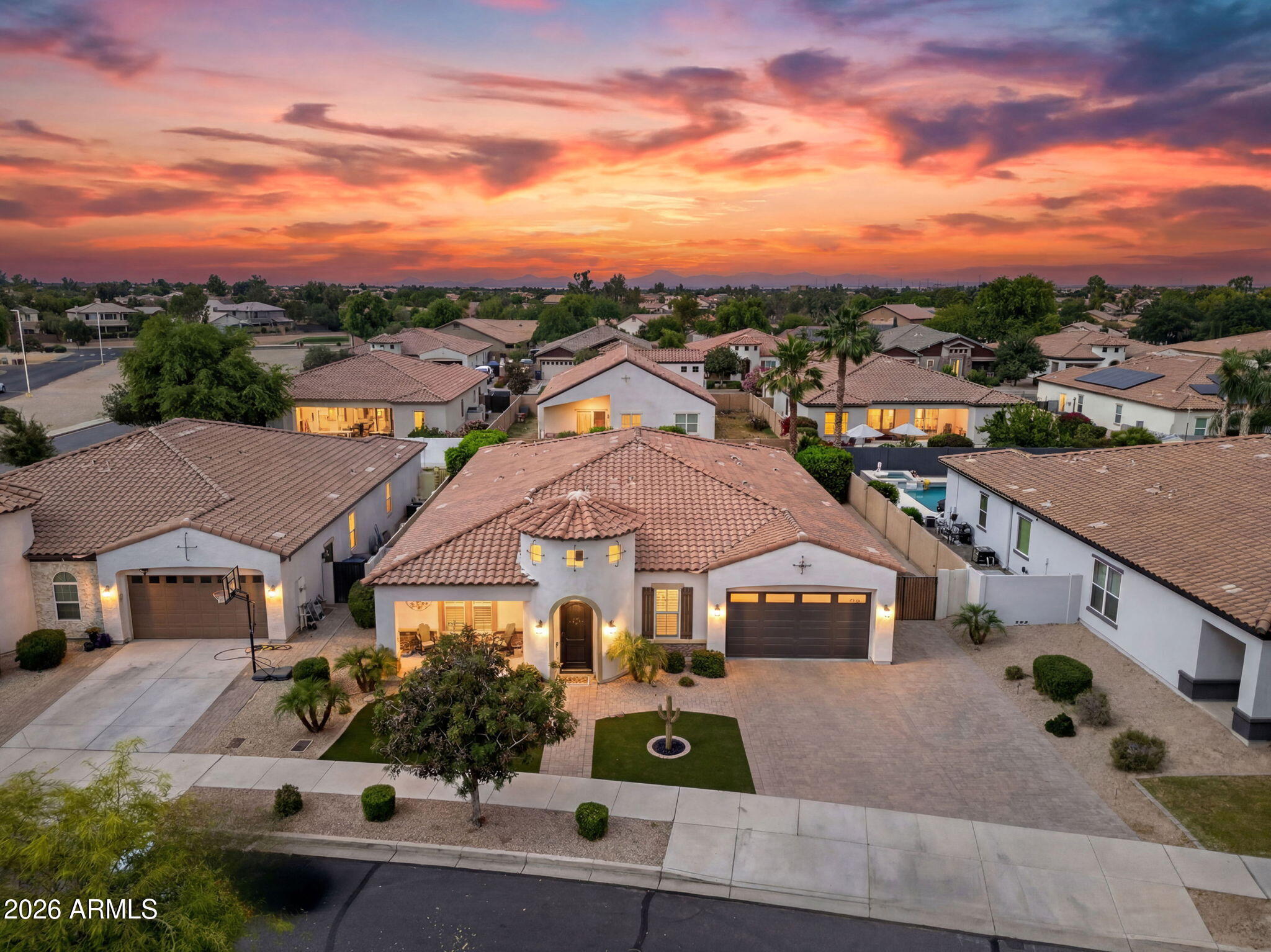 22138 E CREEKSIDE Drive