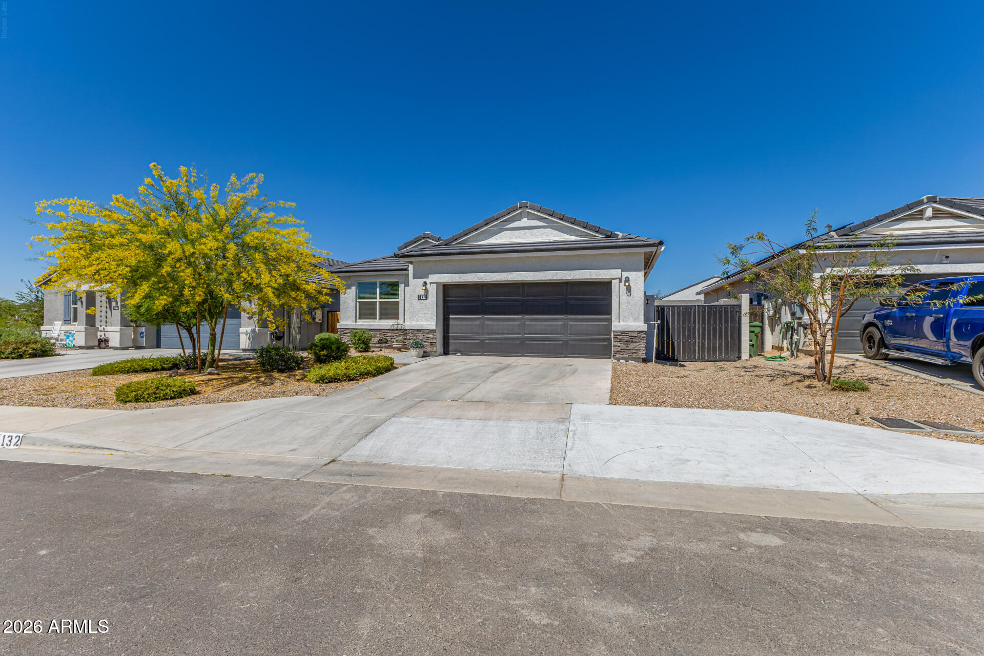 1132 W DEL MONTE Place