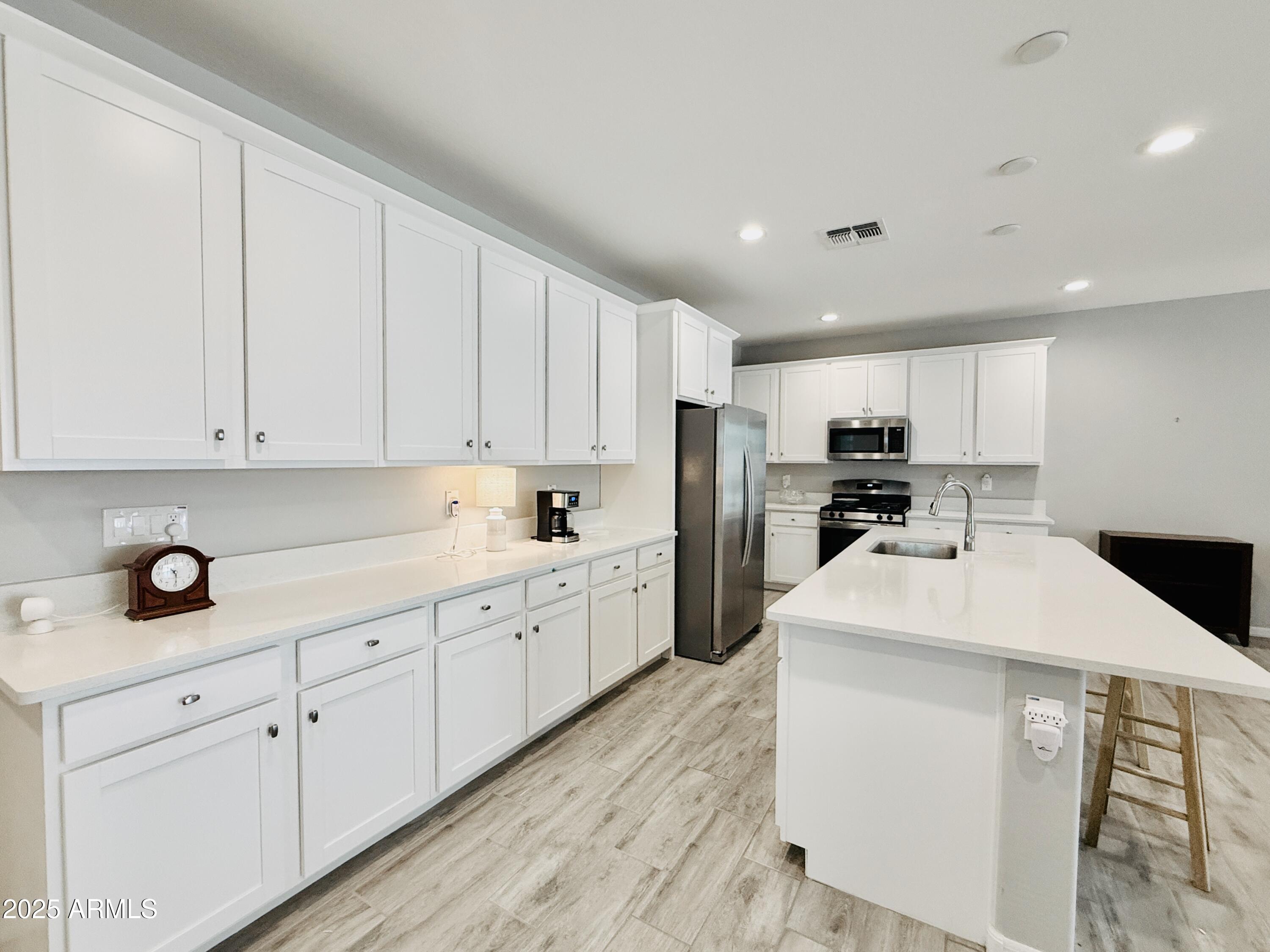 40644 W LITTLE Drive