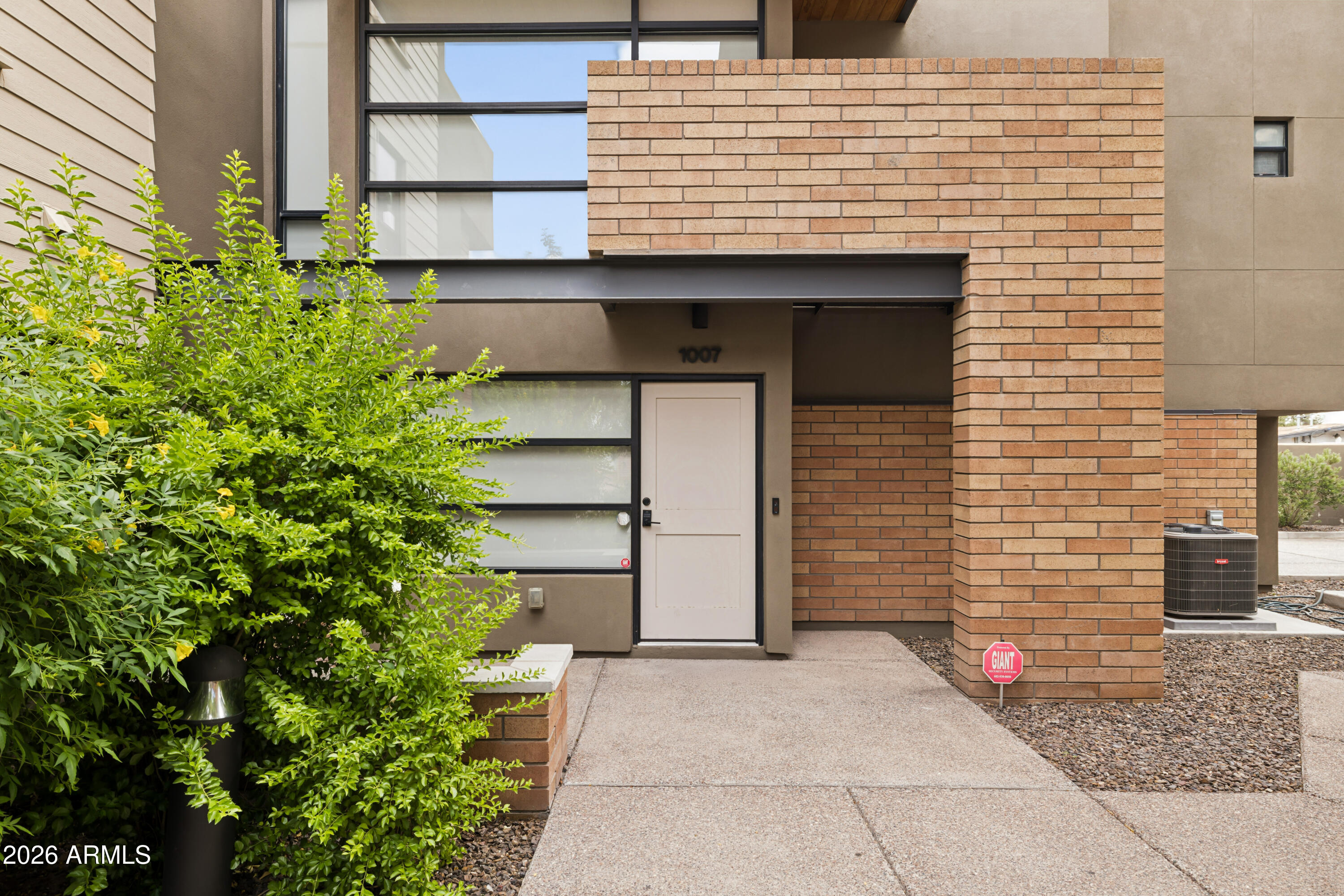 1300 W 5TH Street 1007