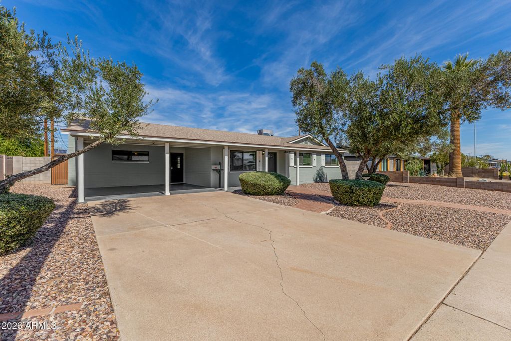 Photo of 220 E Mckinley Street, Tempe, AZ 85288 (MLS # 6991094)