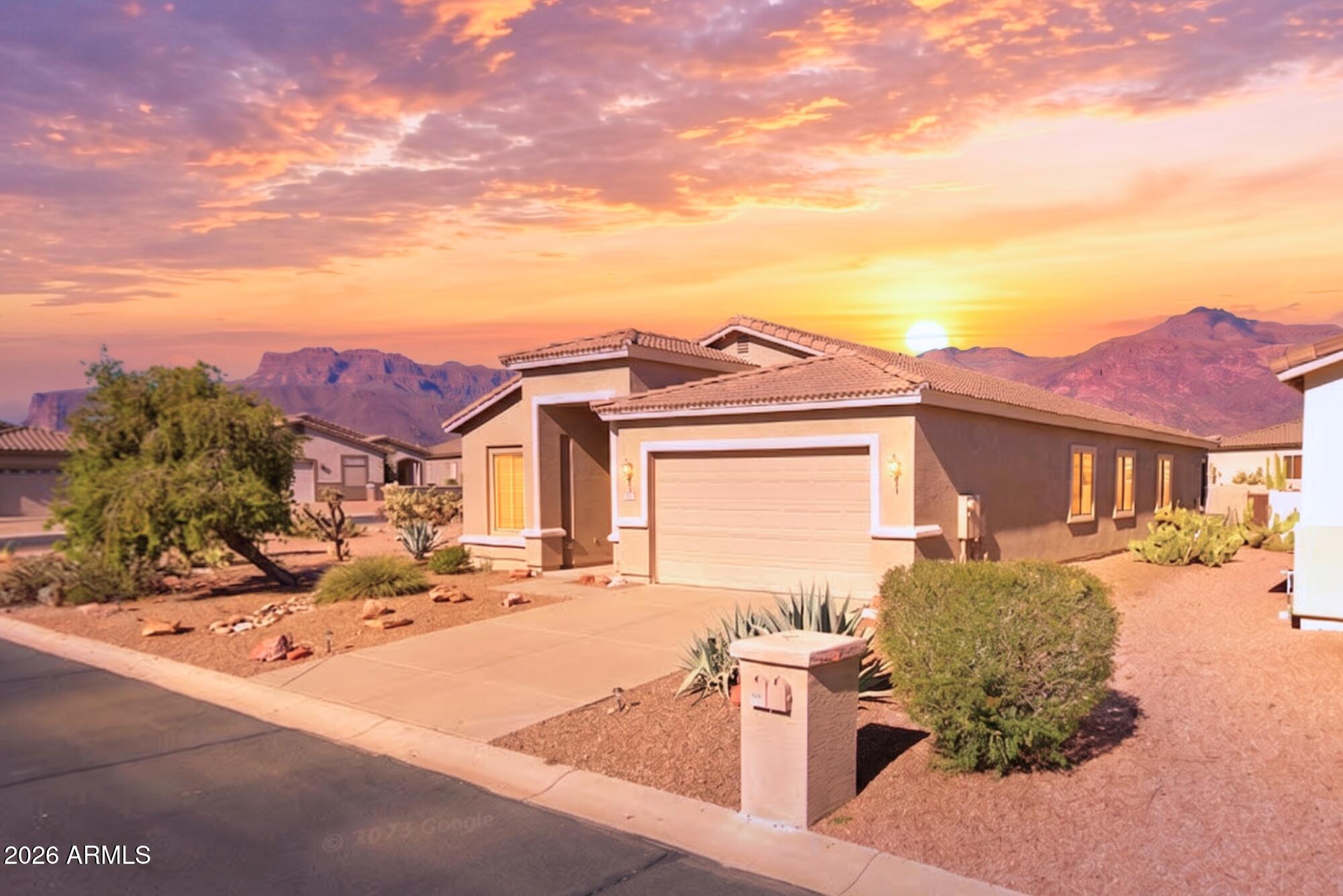 GOLD CANYON EAST - Residential