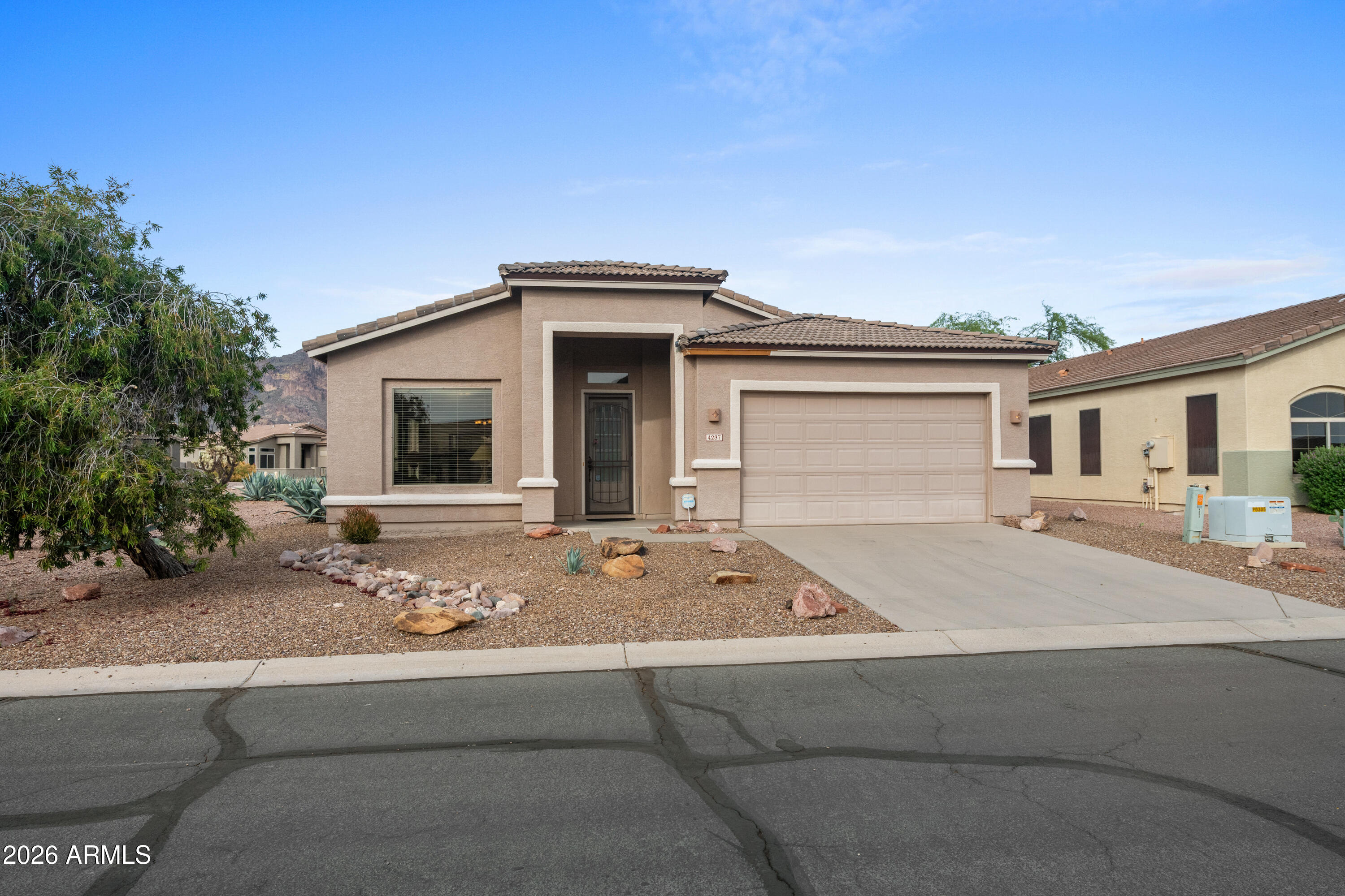 GOLD CANYON EAST - Residential