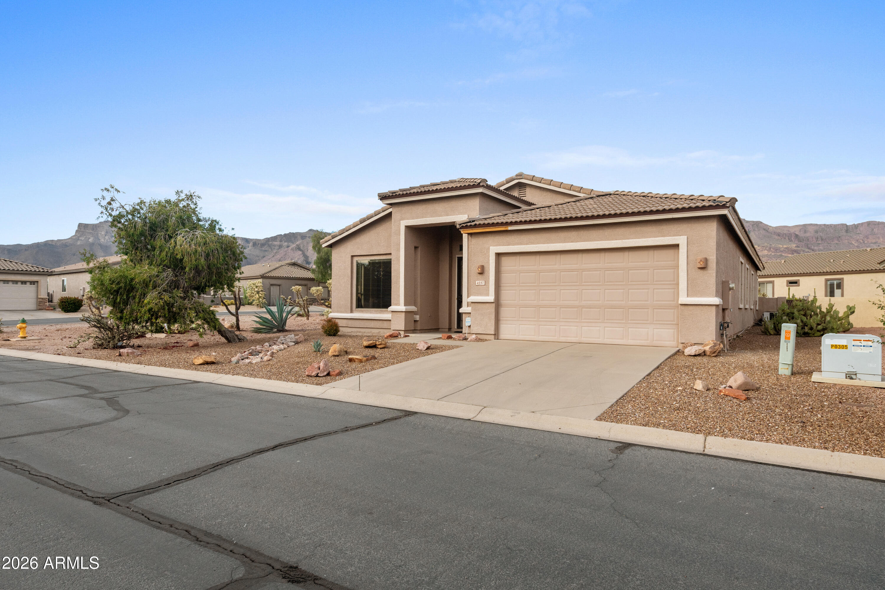 GOLD CANYON EAST - Residential