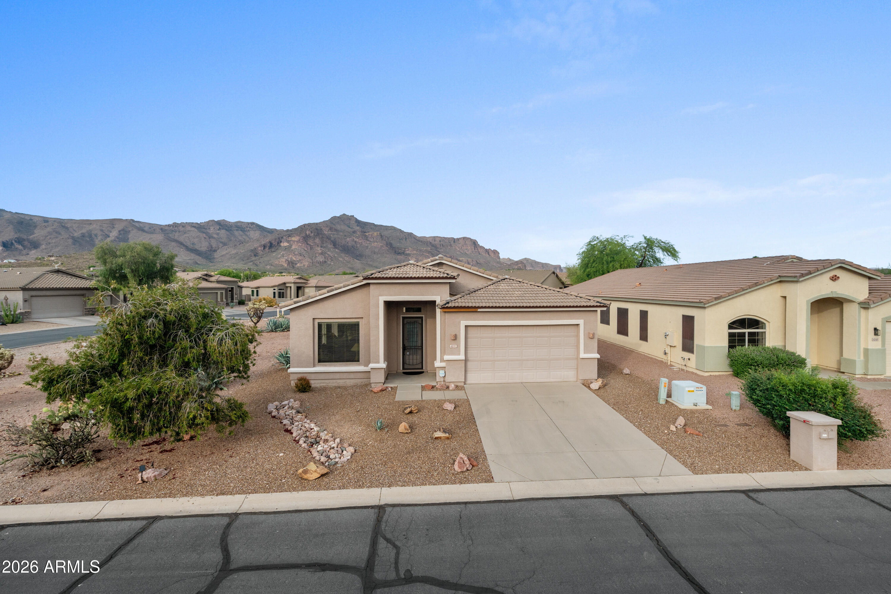 GOLD CANYON EAST - Residential