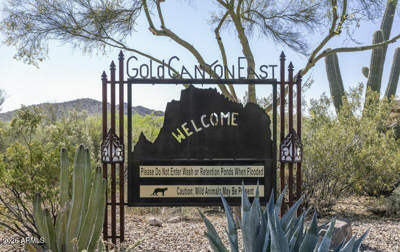 GOLD CANYON EAST - Residential