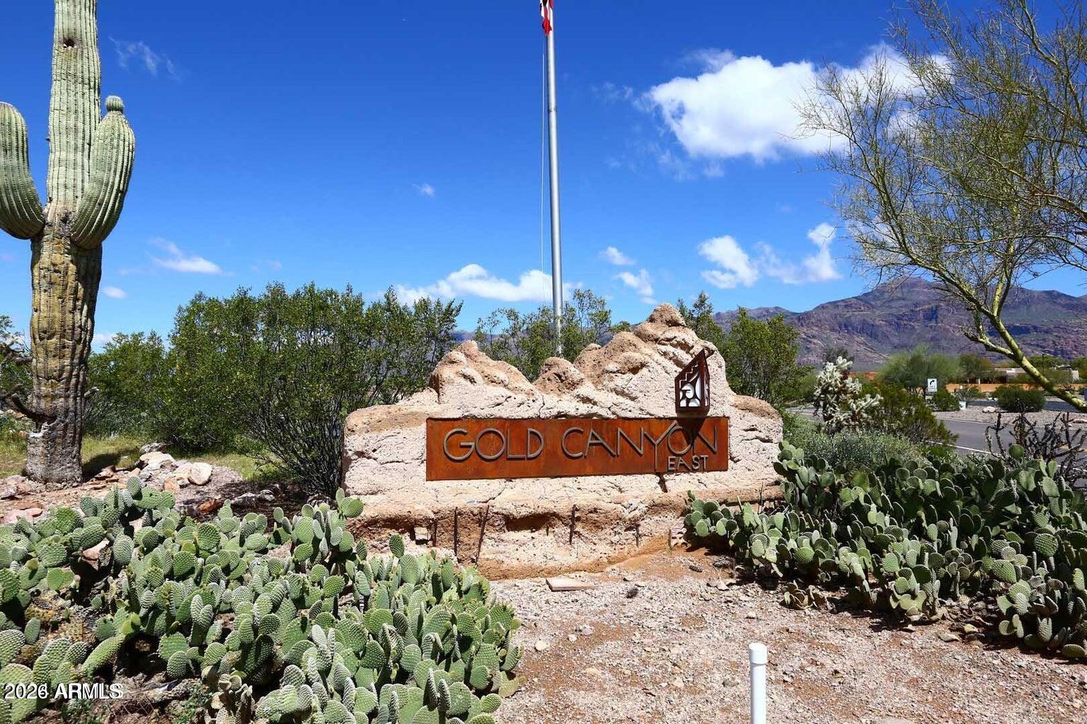 GOLD CANYON EAST - Residential