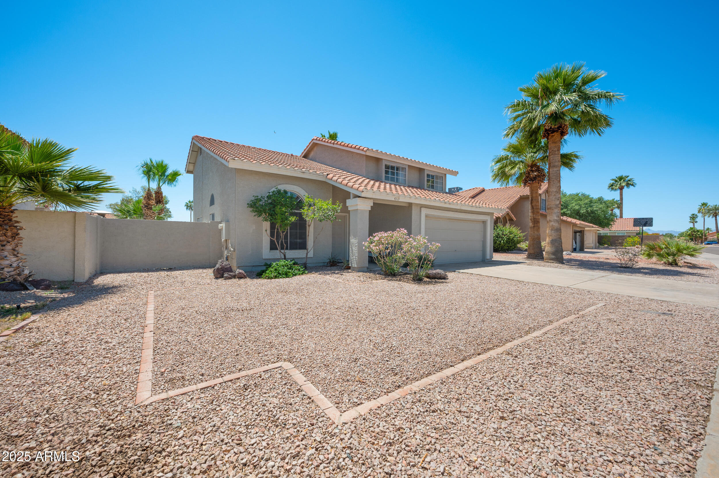 4319 E TANGLEWOOD Drive