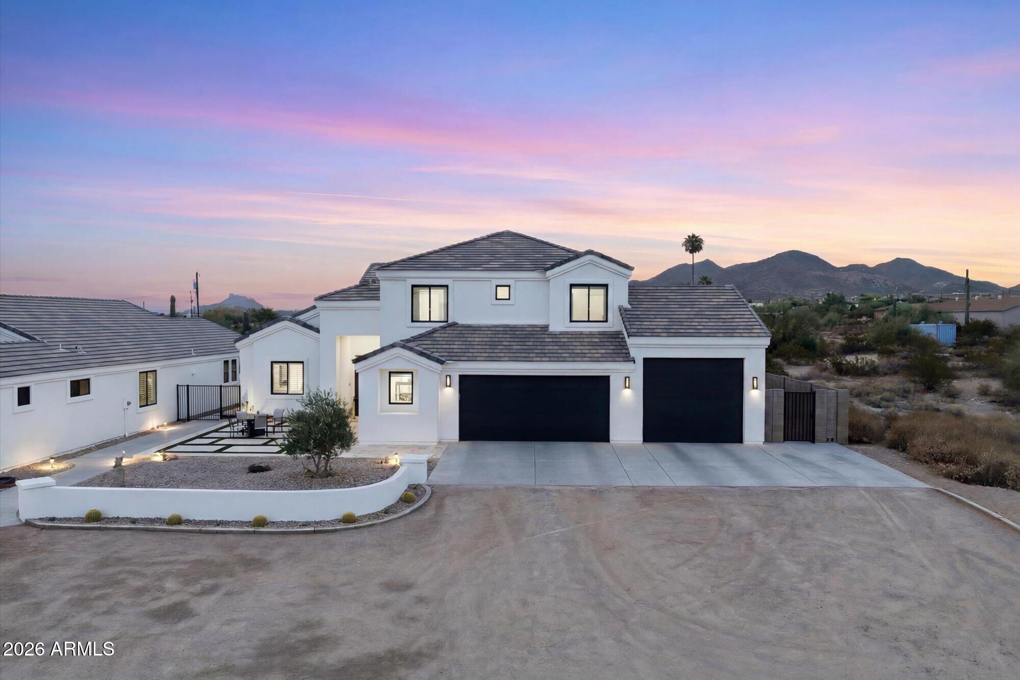 8236 E HERMOSA VISTA Drive