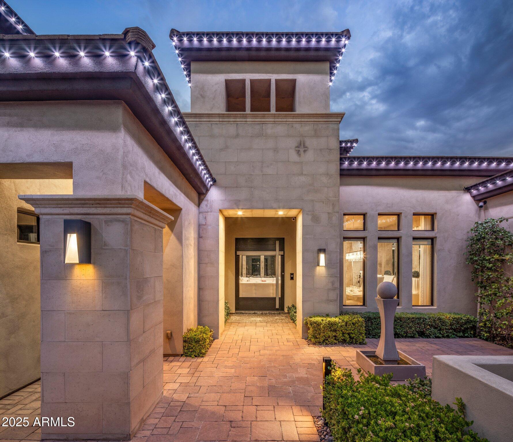 2639 E LOVEBIRD Lane