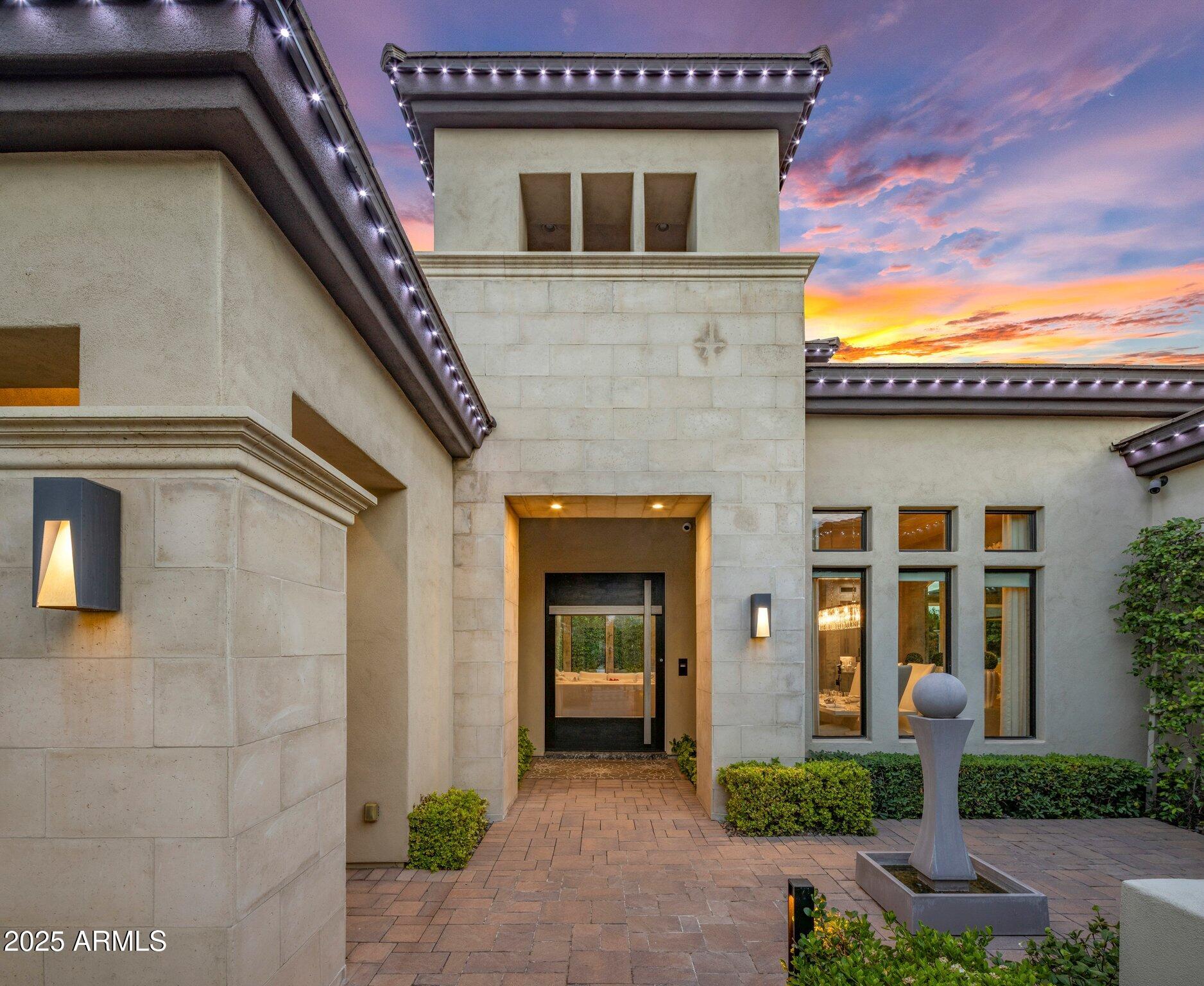 2639 E LOVEBIRD Lane