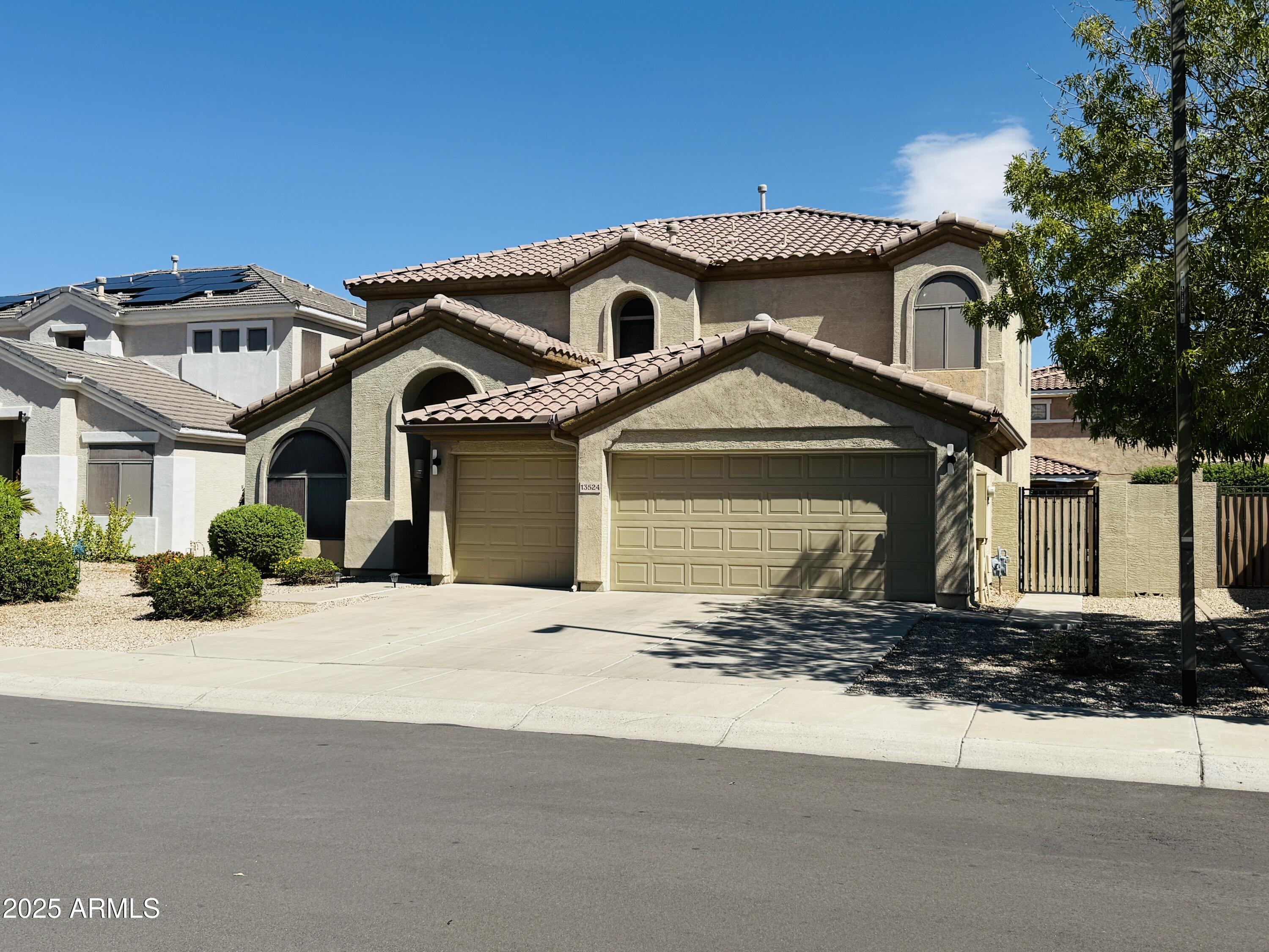 13524 W ALVARADO Drive