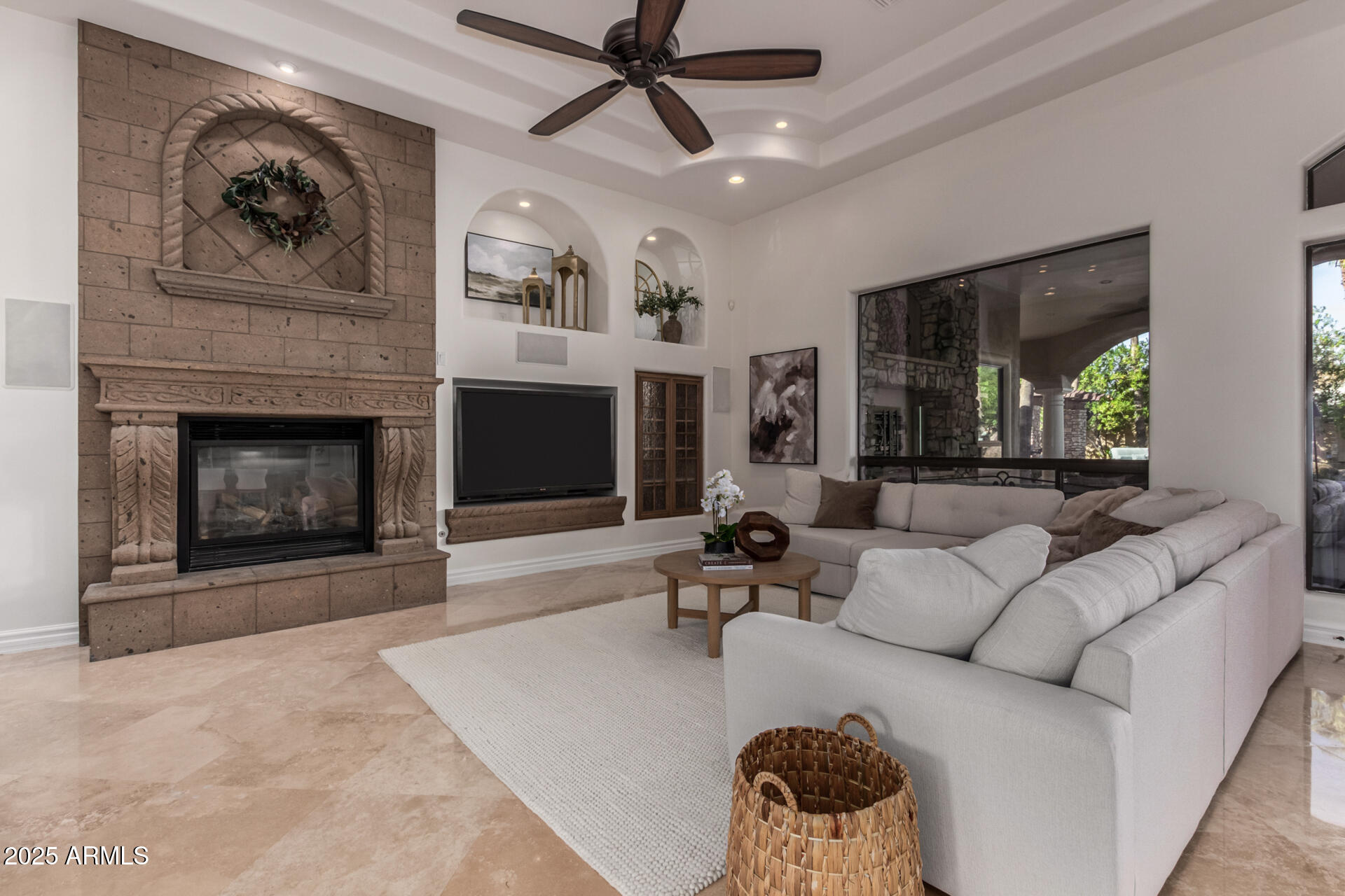 2494 E Cloud Drive