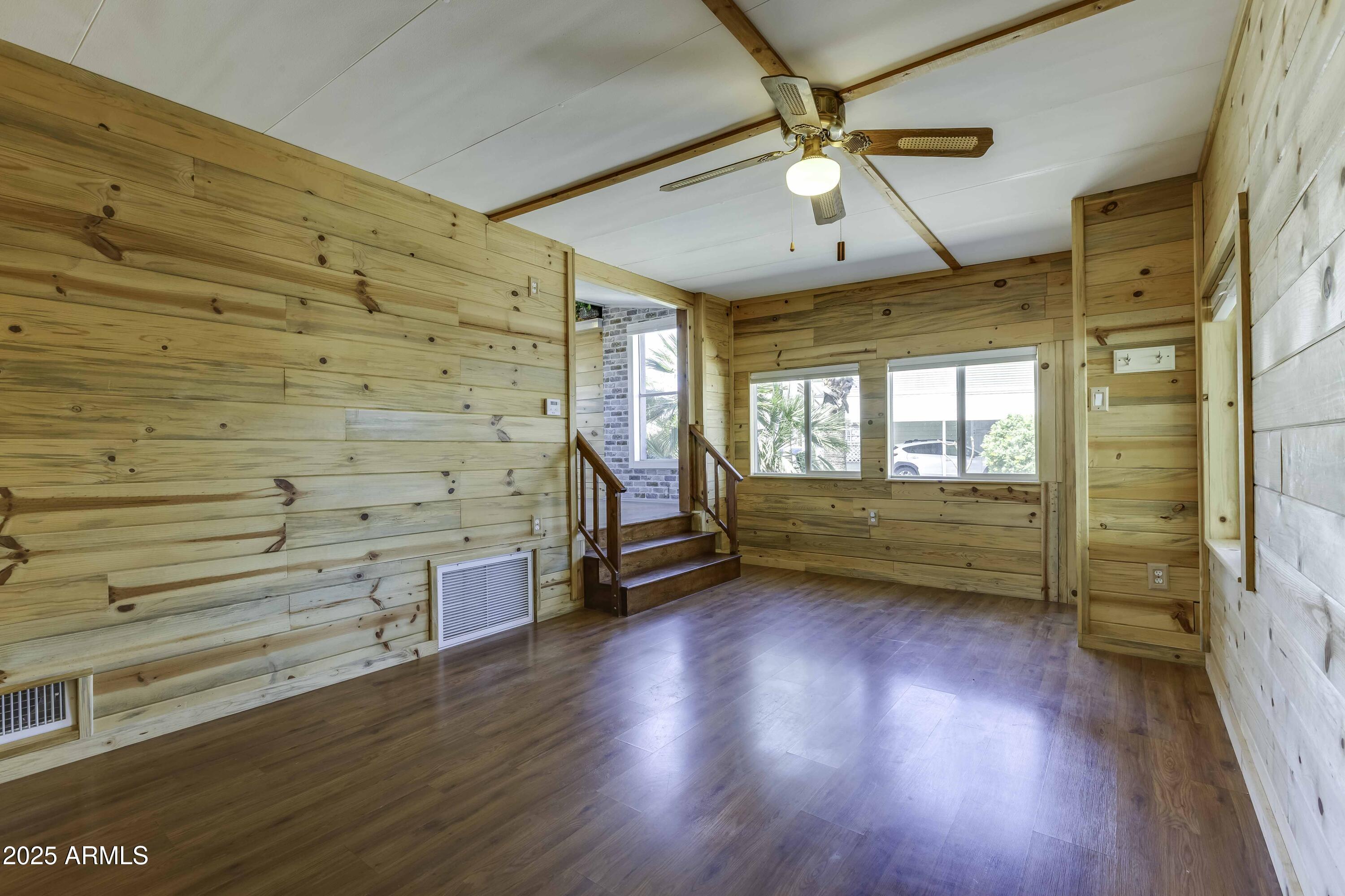 17200 W BELL Road 324