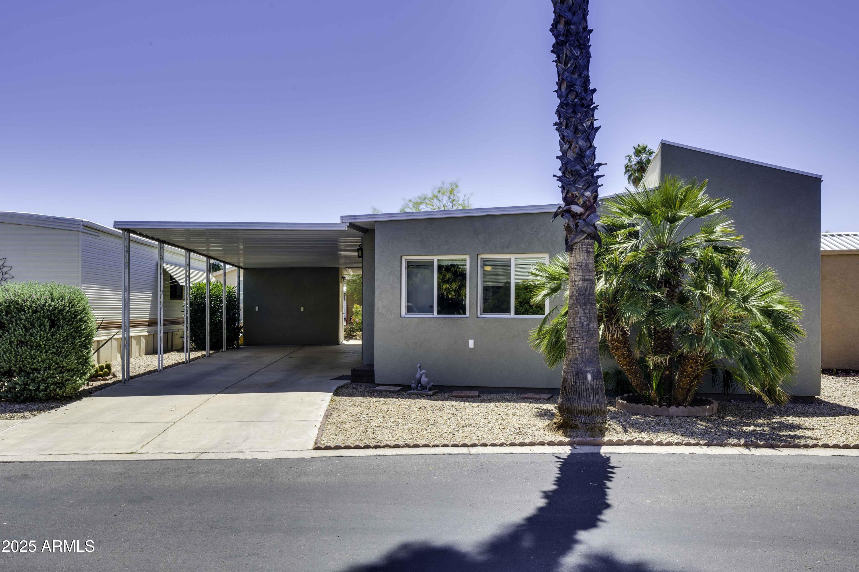 17200 W BELL Road 324