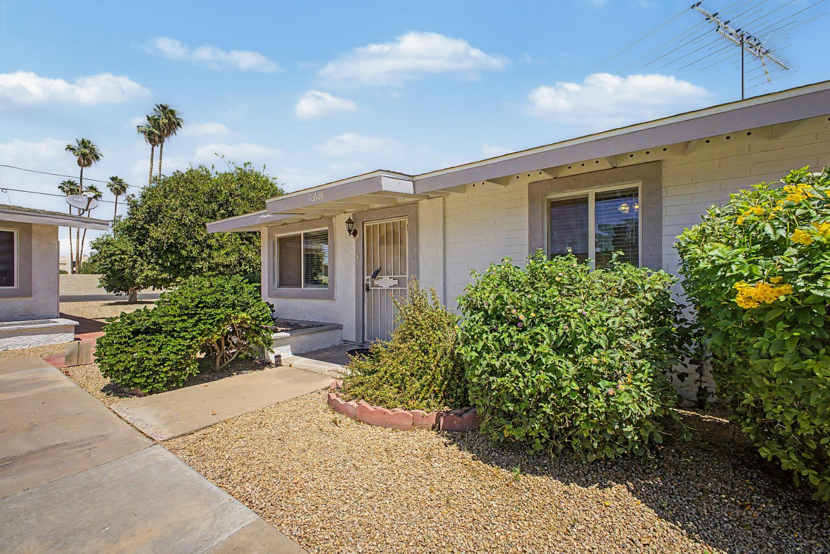 10606 W OAKMONT Drive