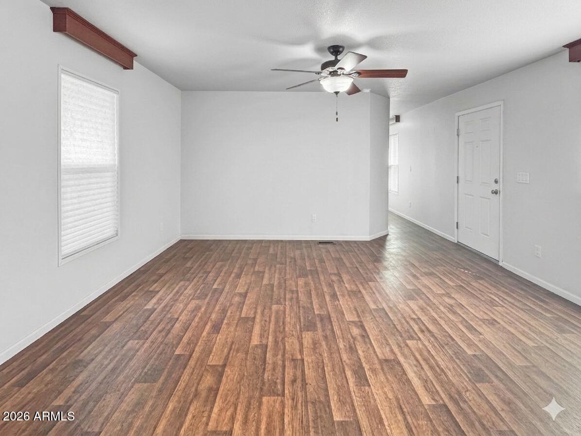 12721 W GREENWAY Road 184