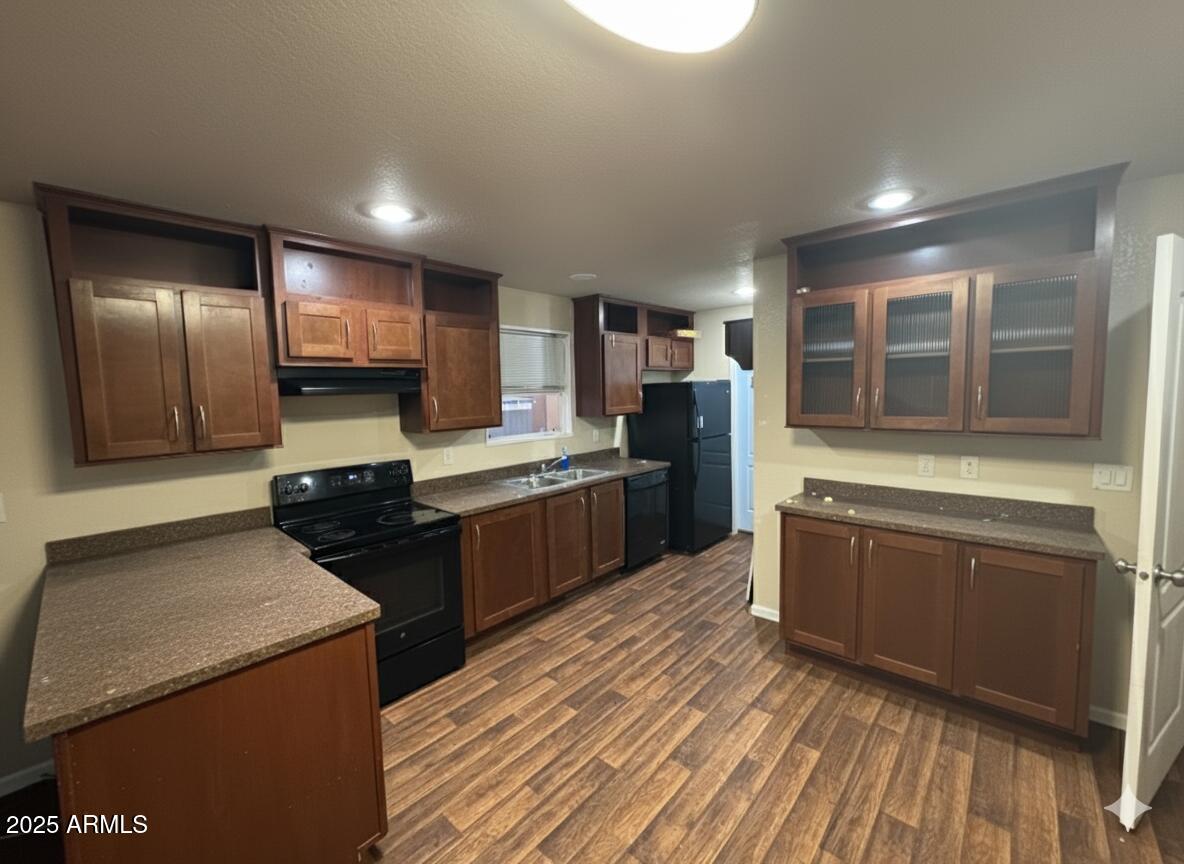 12721 W GREENWAY Road 184