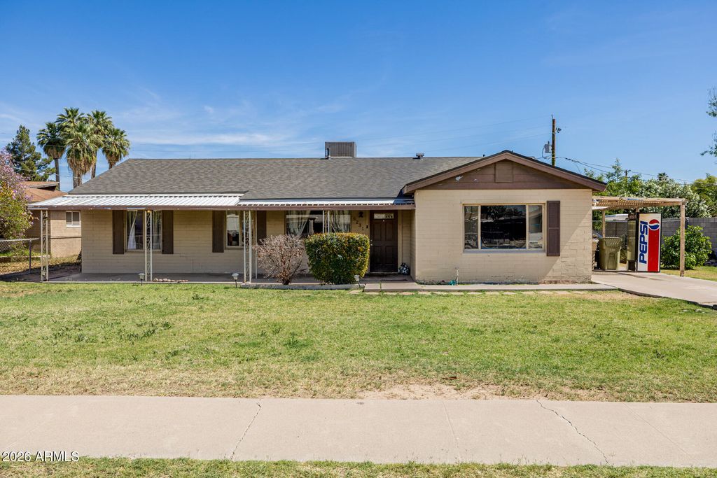 Photo of 6231 N 47th Drive, Glendale, AZ 85301 (MLS # 6994675)