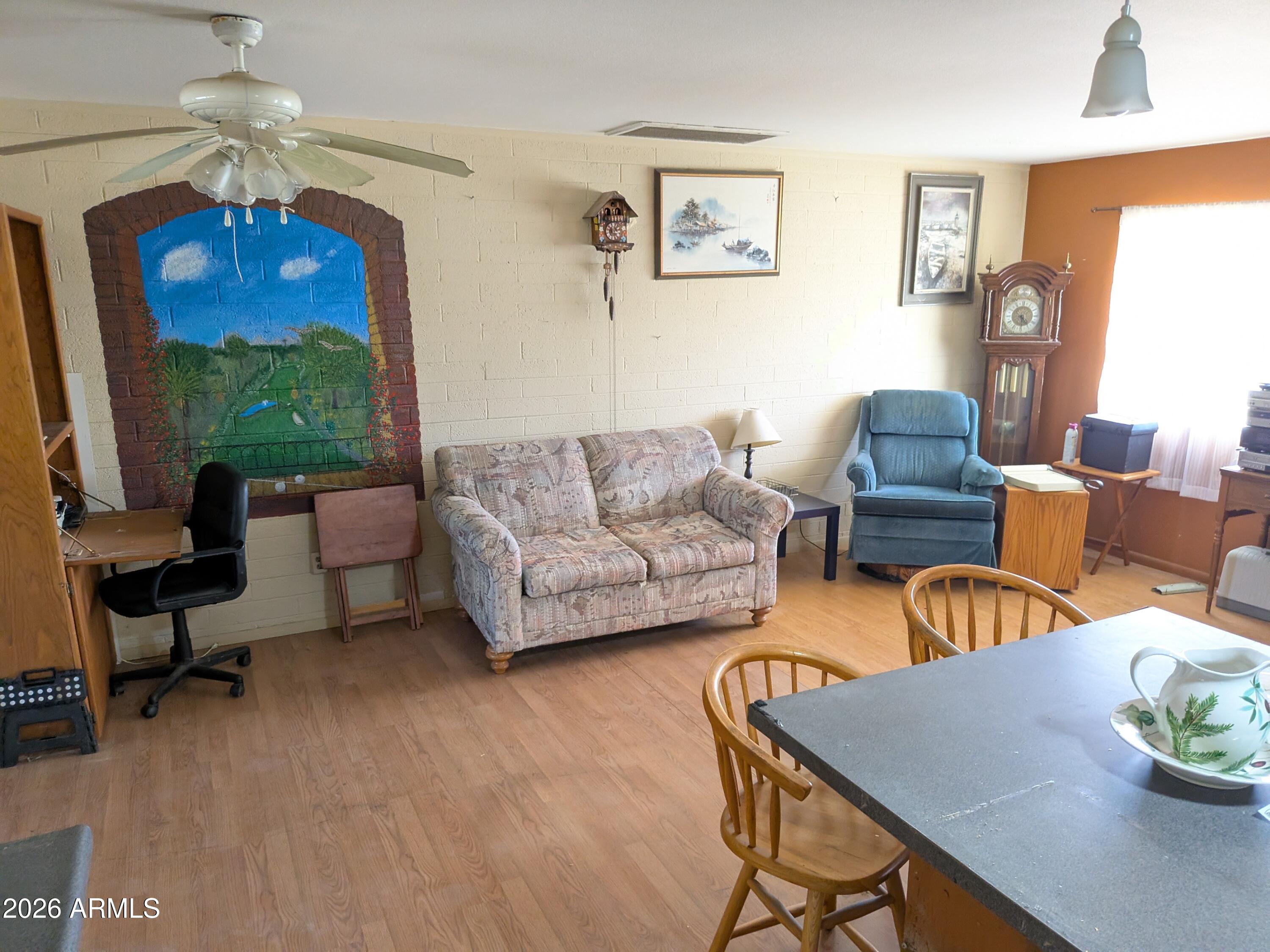 11819 N HACIENDA Drive