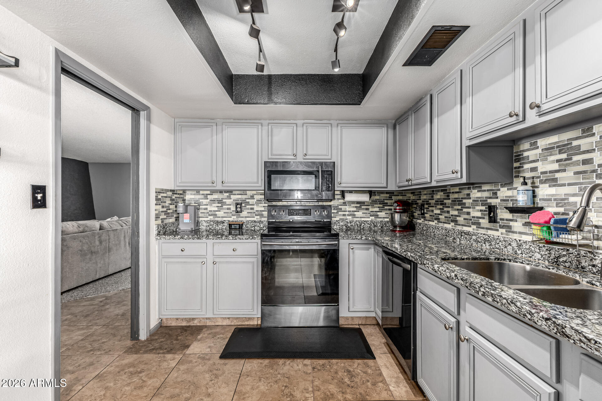 5249 W Mountain View Road