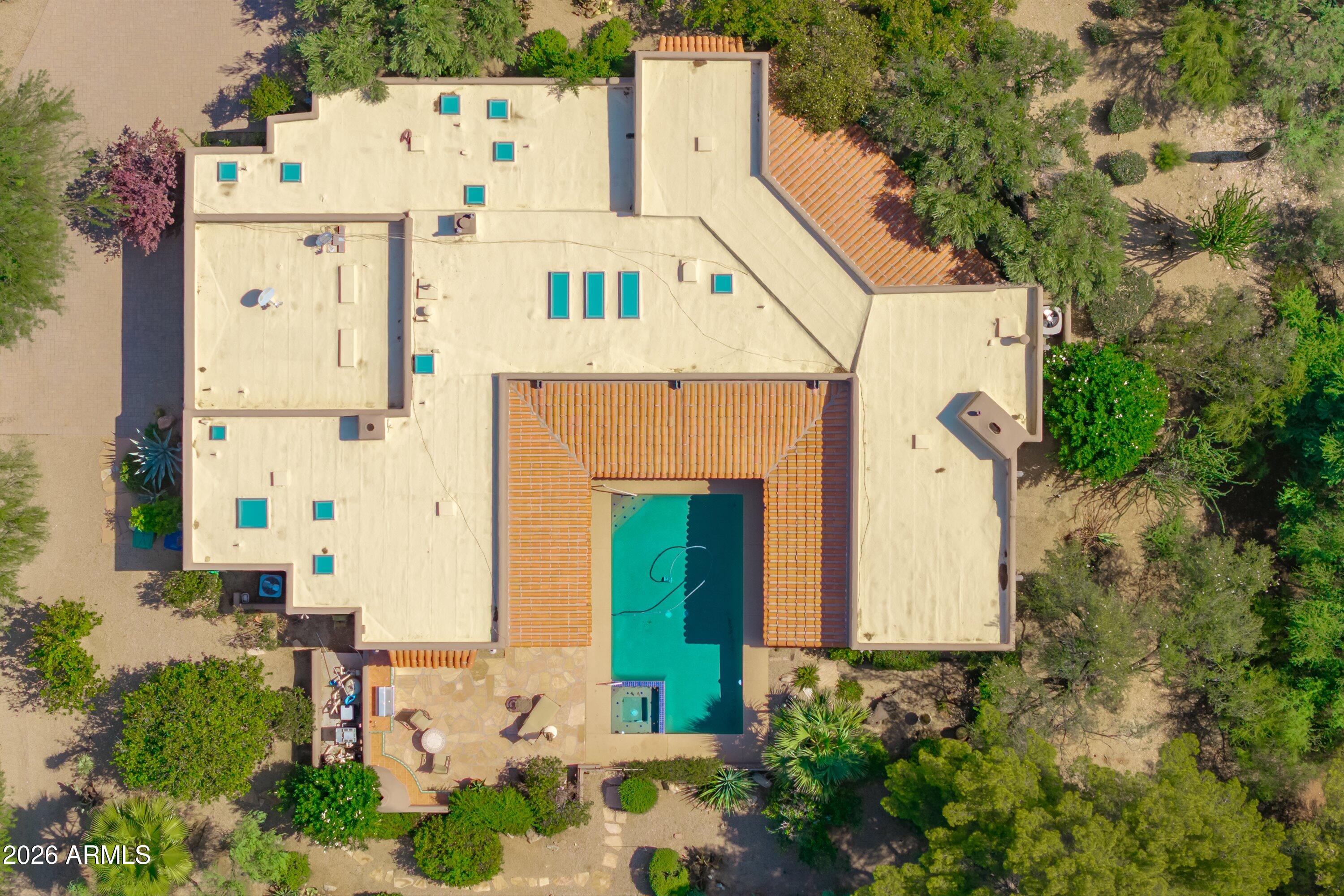 3103 ARROYO HONDO --