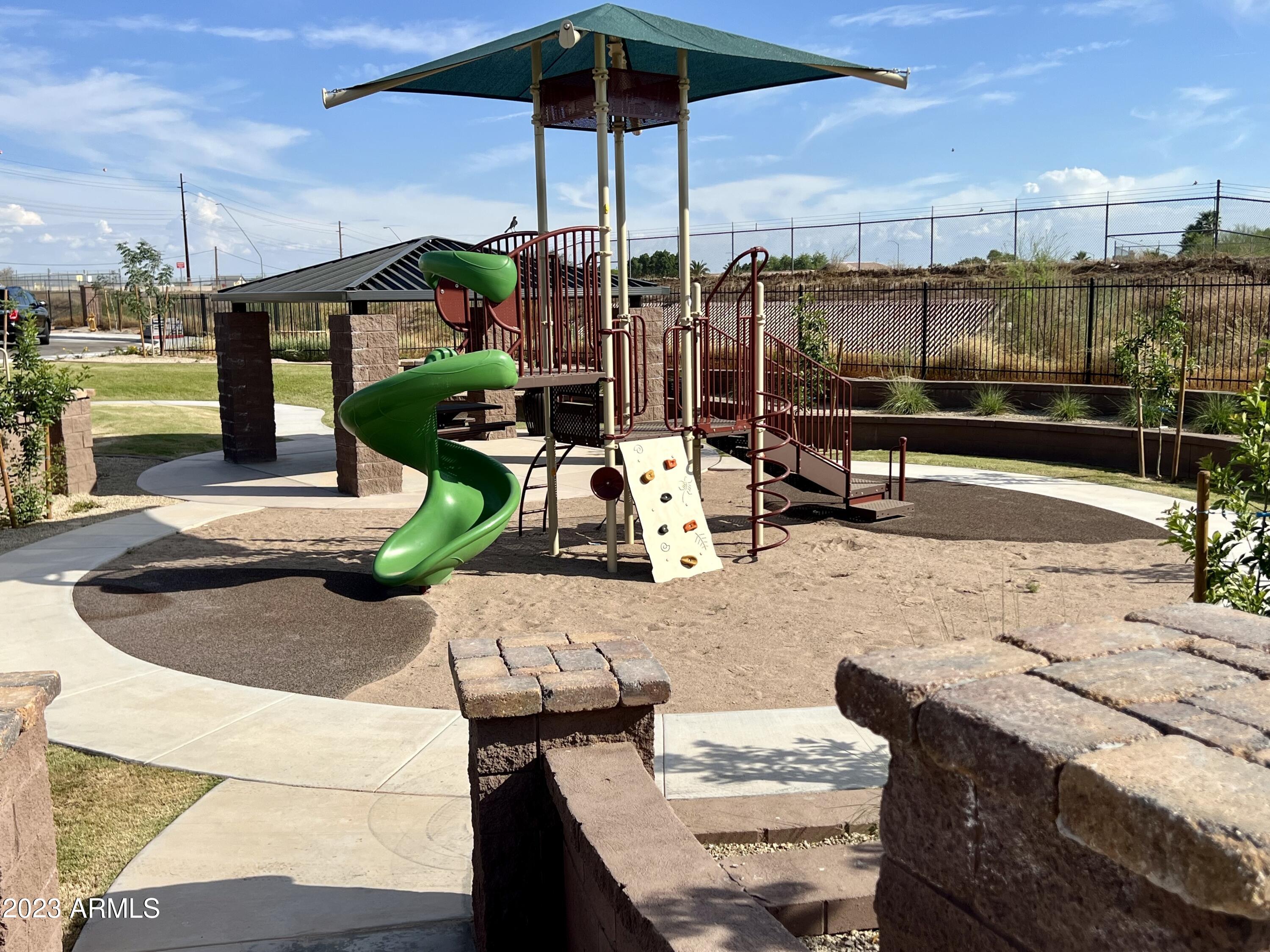 Photo 4 of 18 of 651 S Del Rancho Circle house
