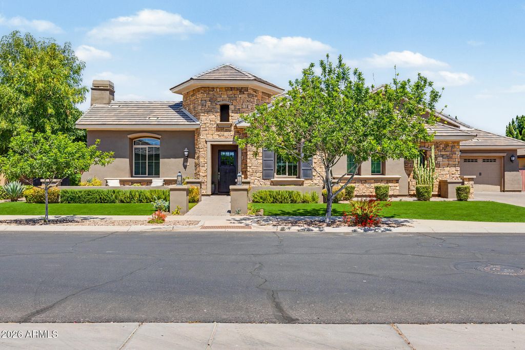 Photo of 2174 E Mead Drive, Gilbert, AZ 85298 (MLS # 7018394)