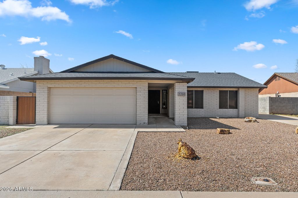 Photo of 2210 E Edgewood Avenue, Mesa, AZ 85204 (MLS # 6999663)