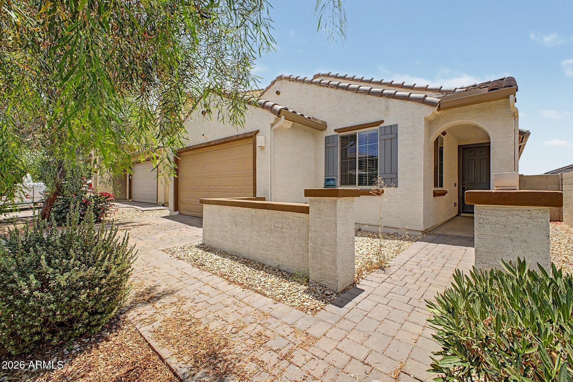 8747 W SOLANO Drive