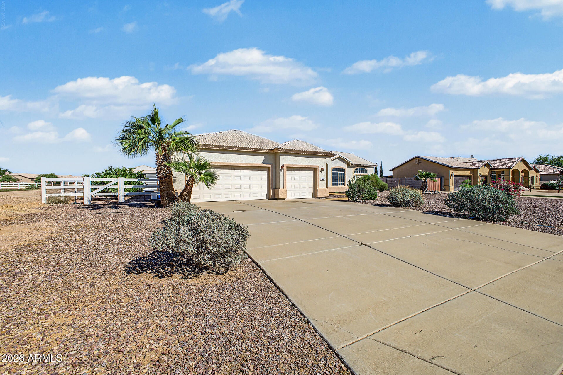 10606 W QUARTZ Drive
