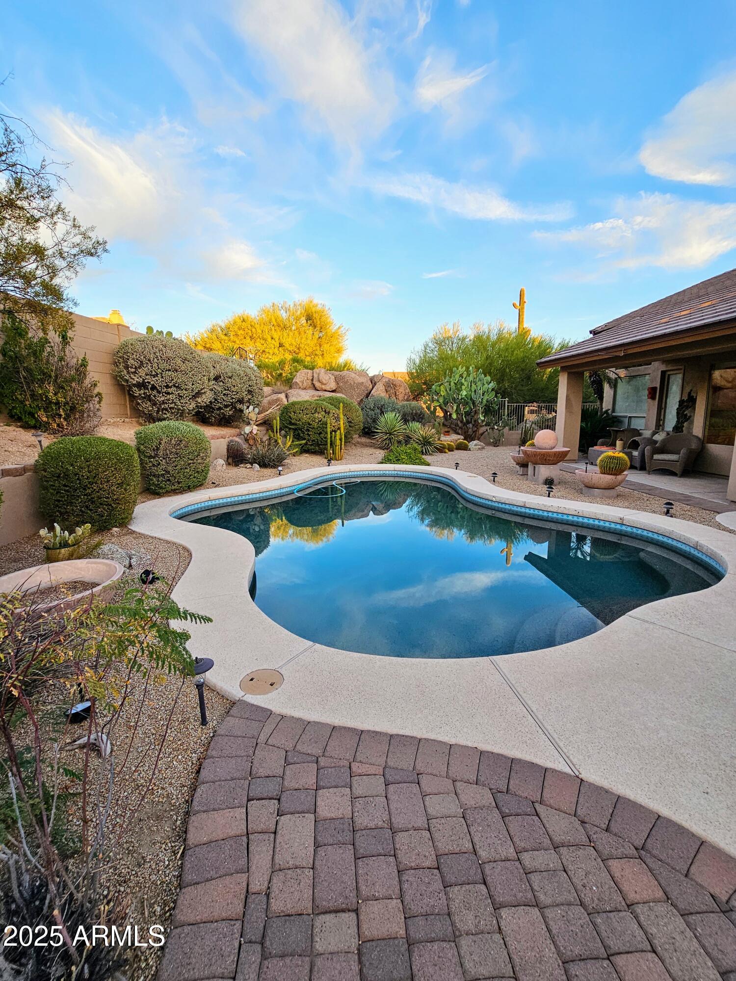 9600 E BALANCING ROCK Road