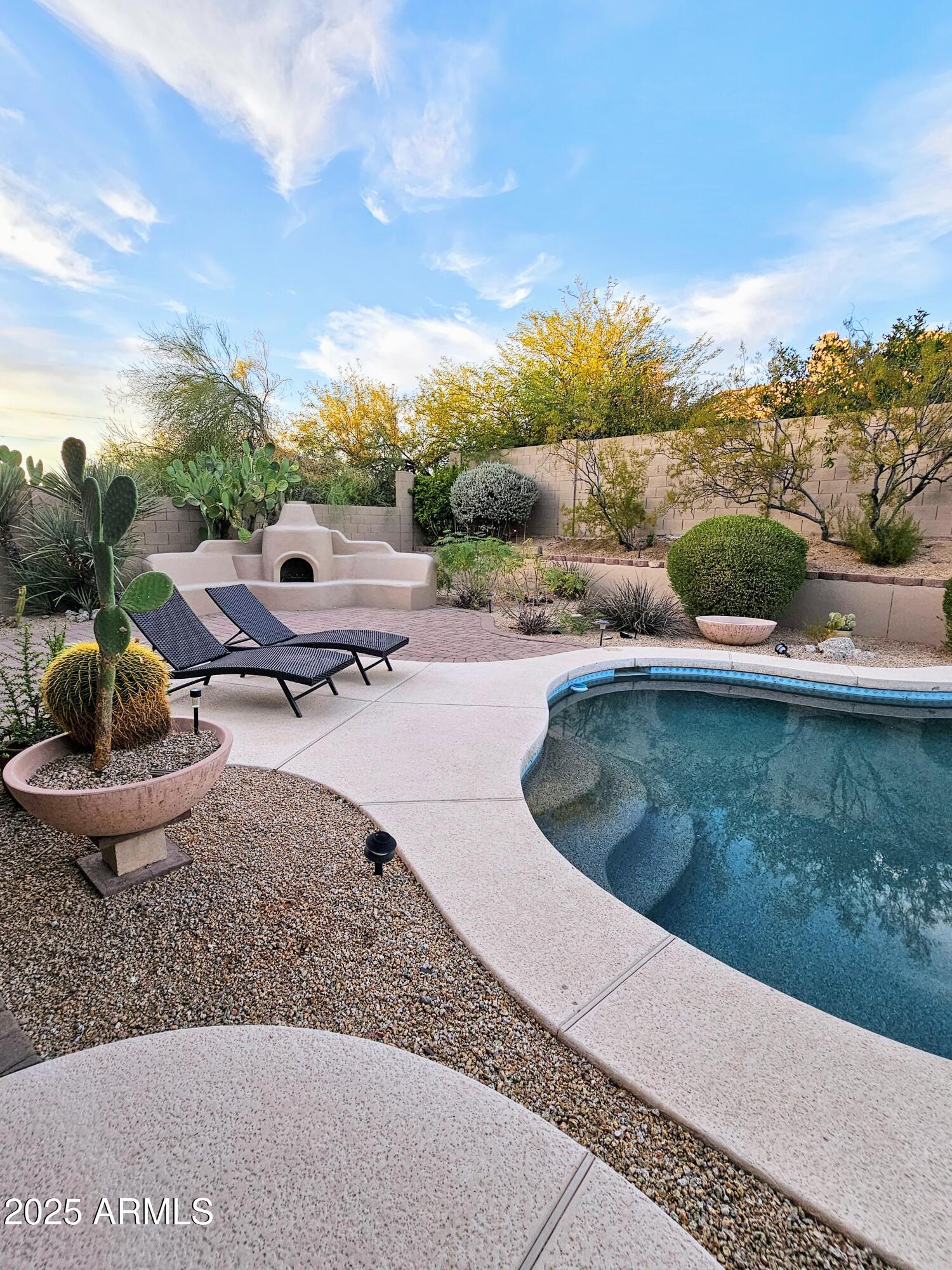 9600 E BALANCING ROCK Road