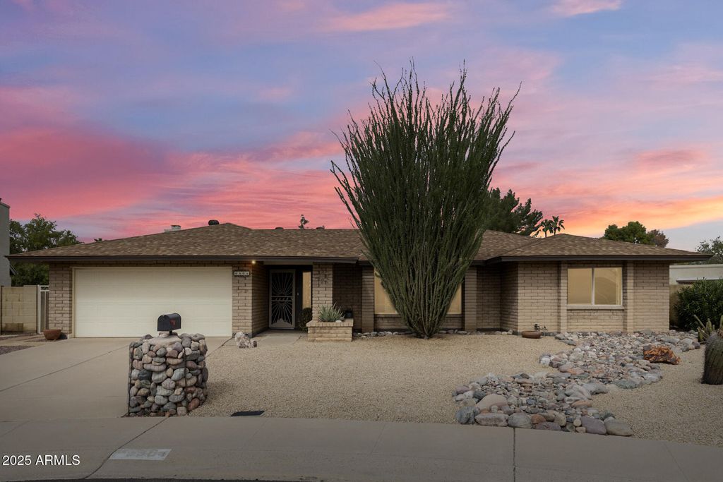 Photo of 6504 S Cole Drive, Tempe, AZ 85283 (MLS # 6933009)