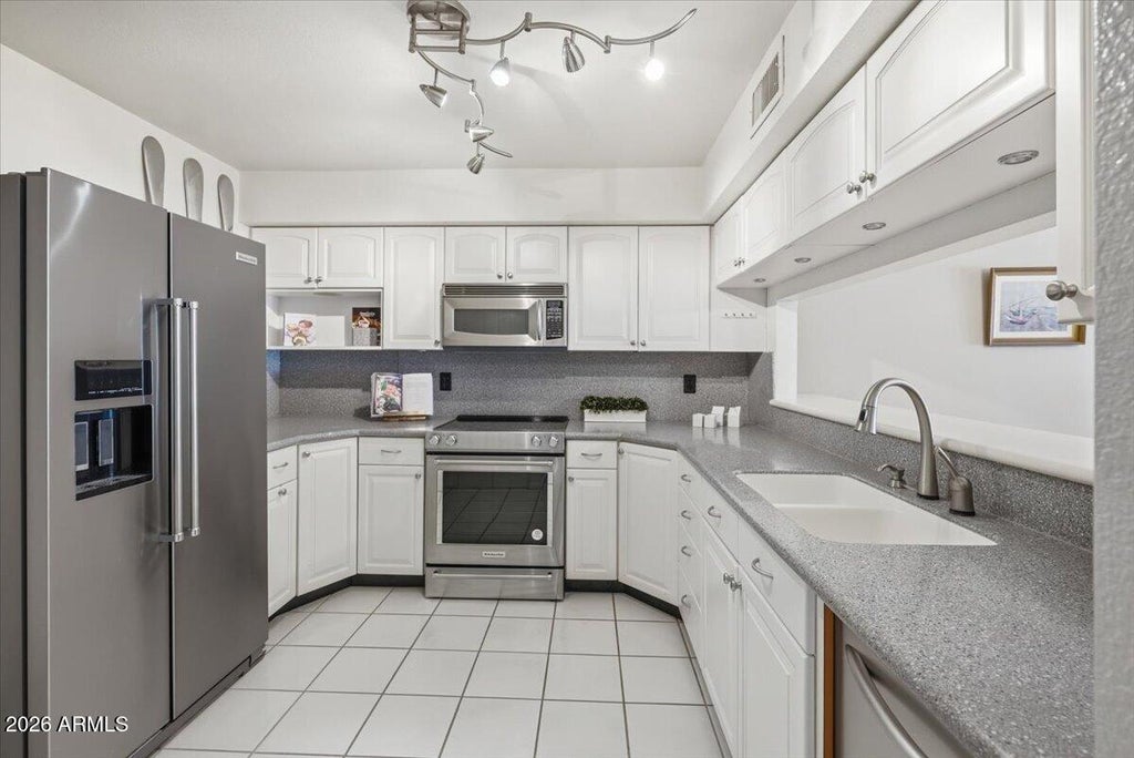 Photo of 1320 E Marny Road, Tempe, AZ 85288 (MLS # 7045395)
