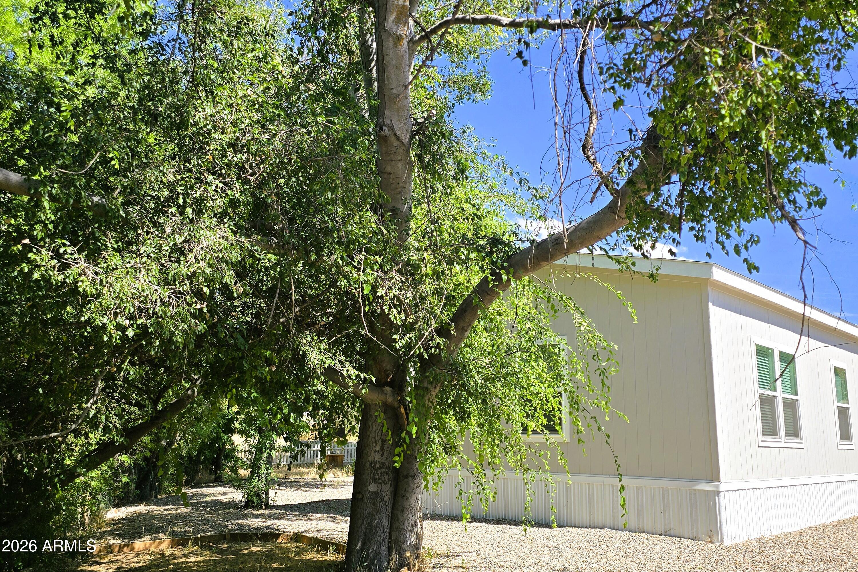 4035 E GOLDMINE Road
