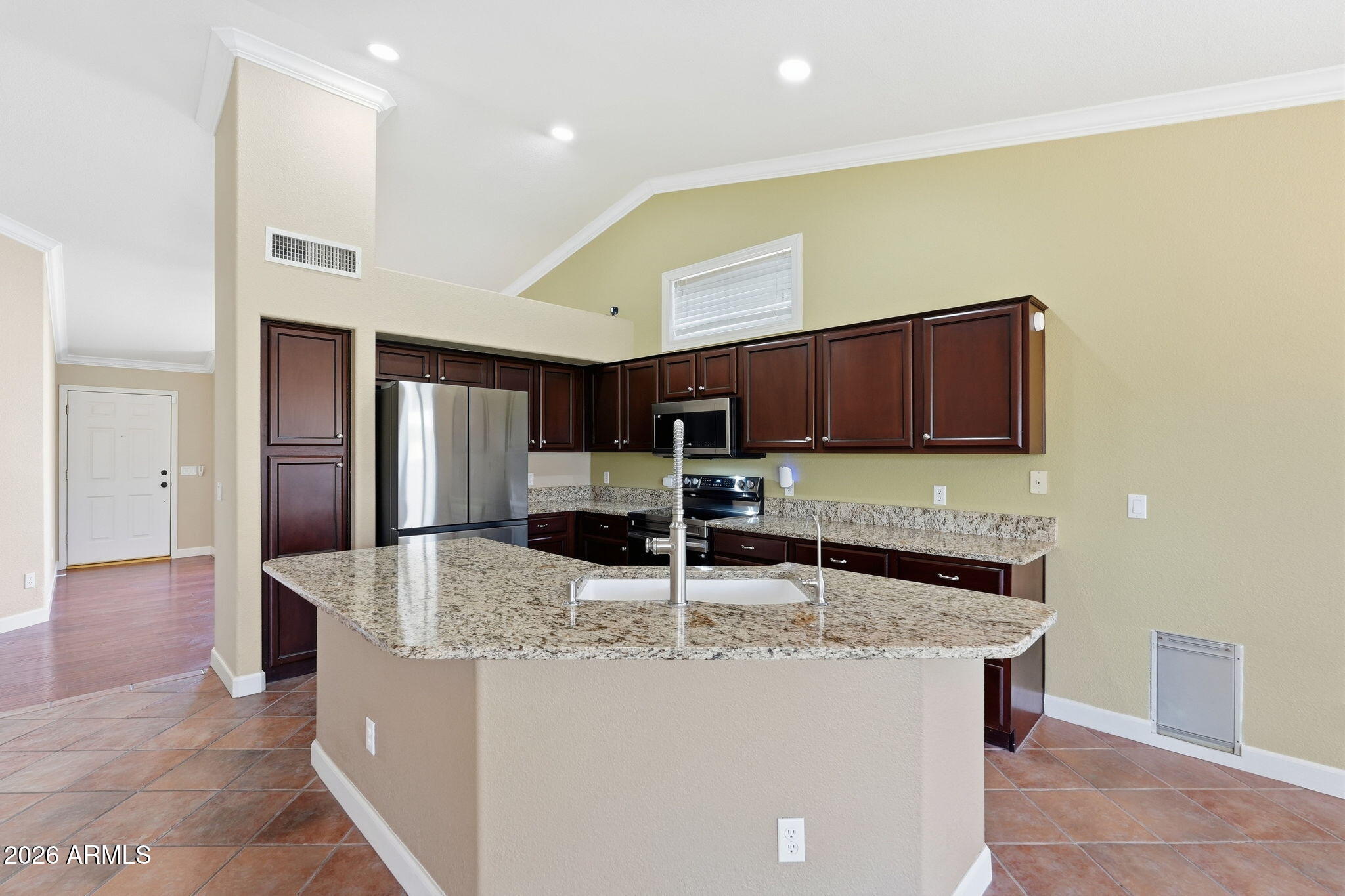 1322 W SPARROW Drive