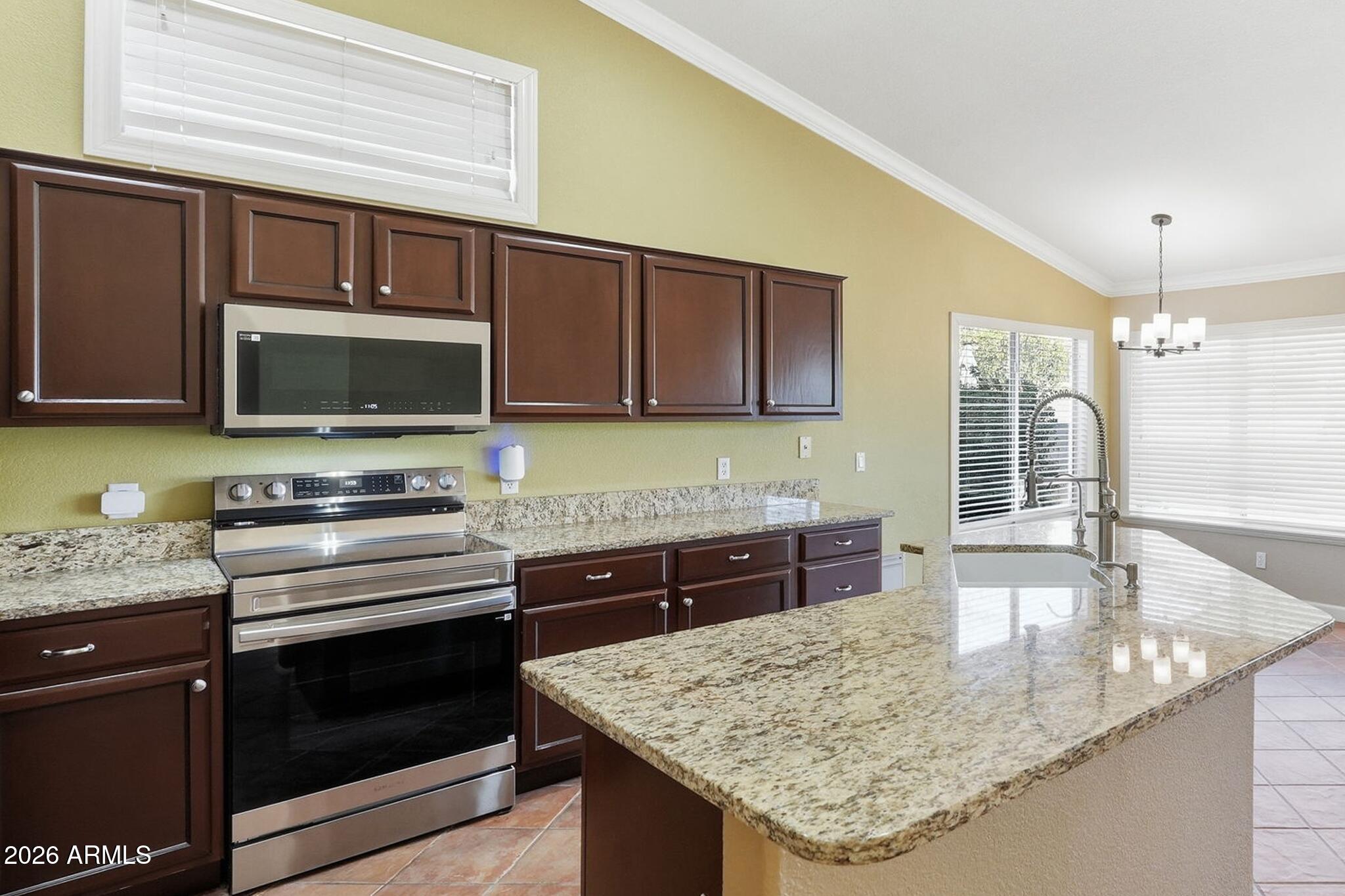 1322 W SPARROW Drive