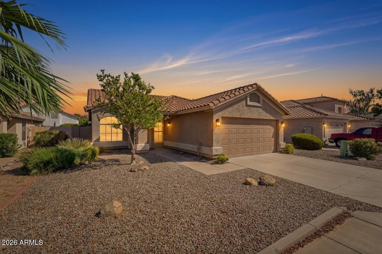1322 W SPARROW Drive