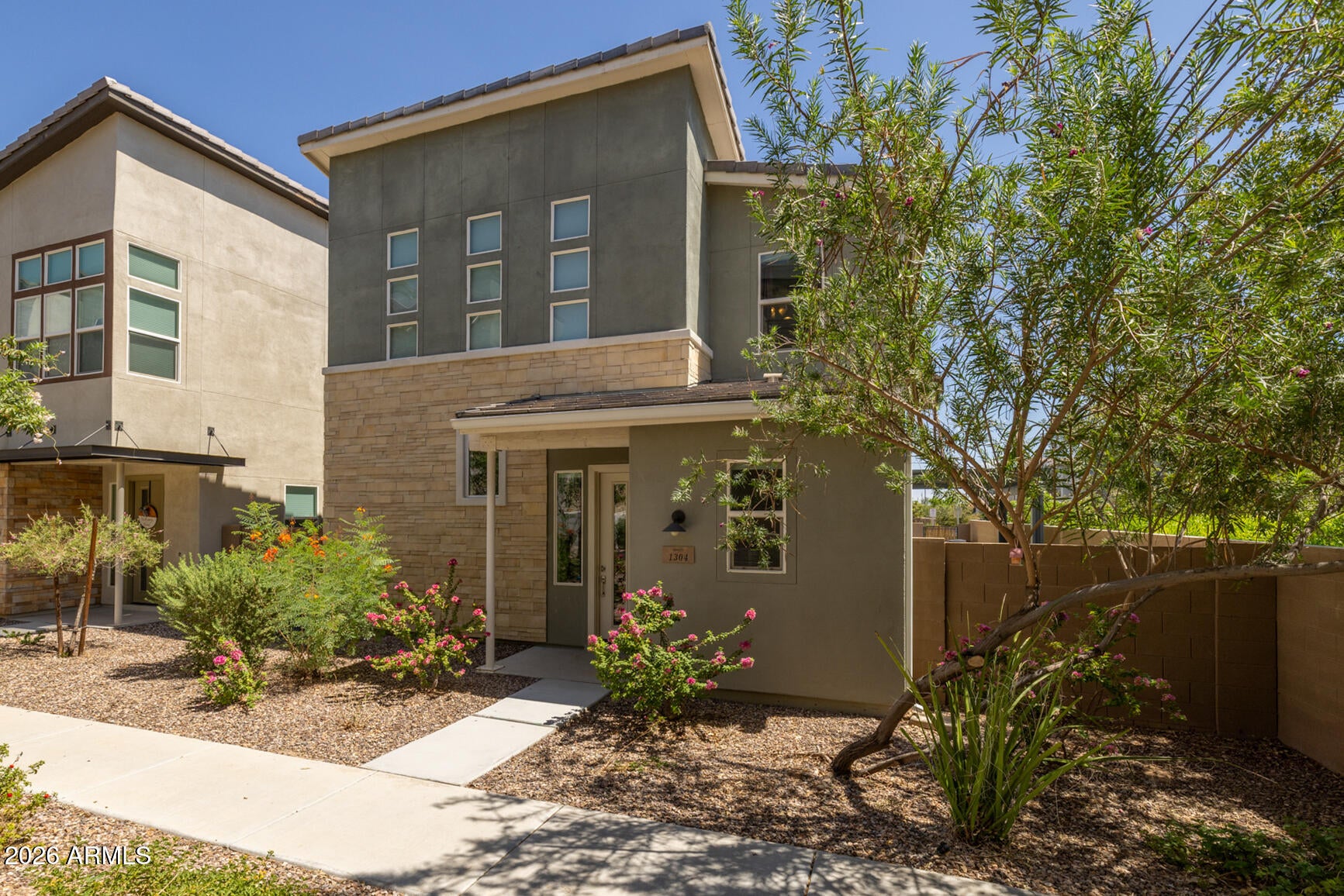 1304 N ZANE Drive