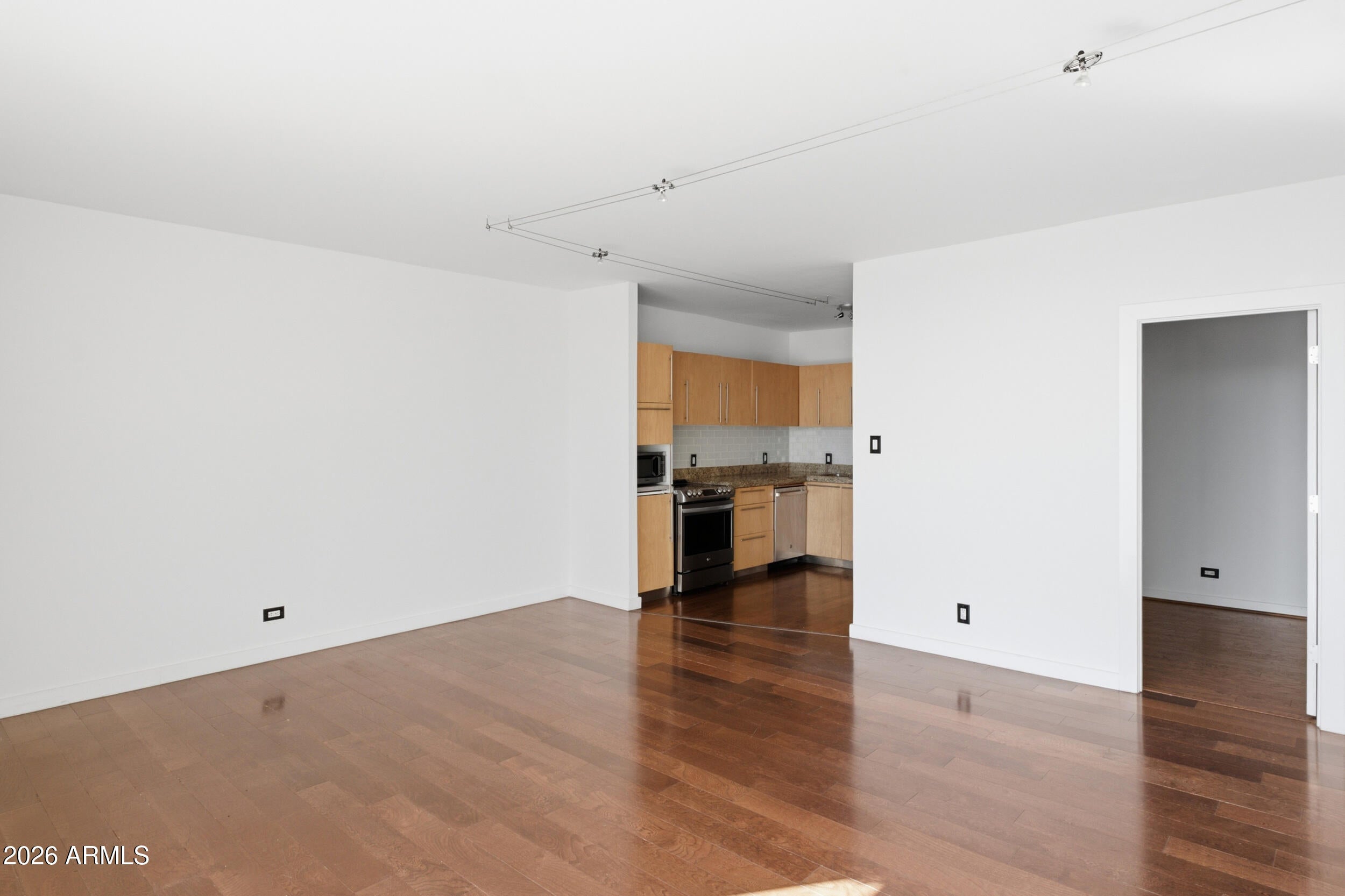 207 W CLARENDON Avenue 12H