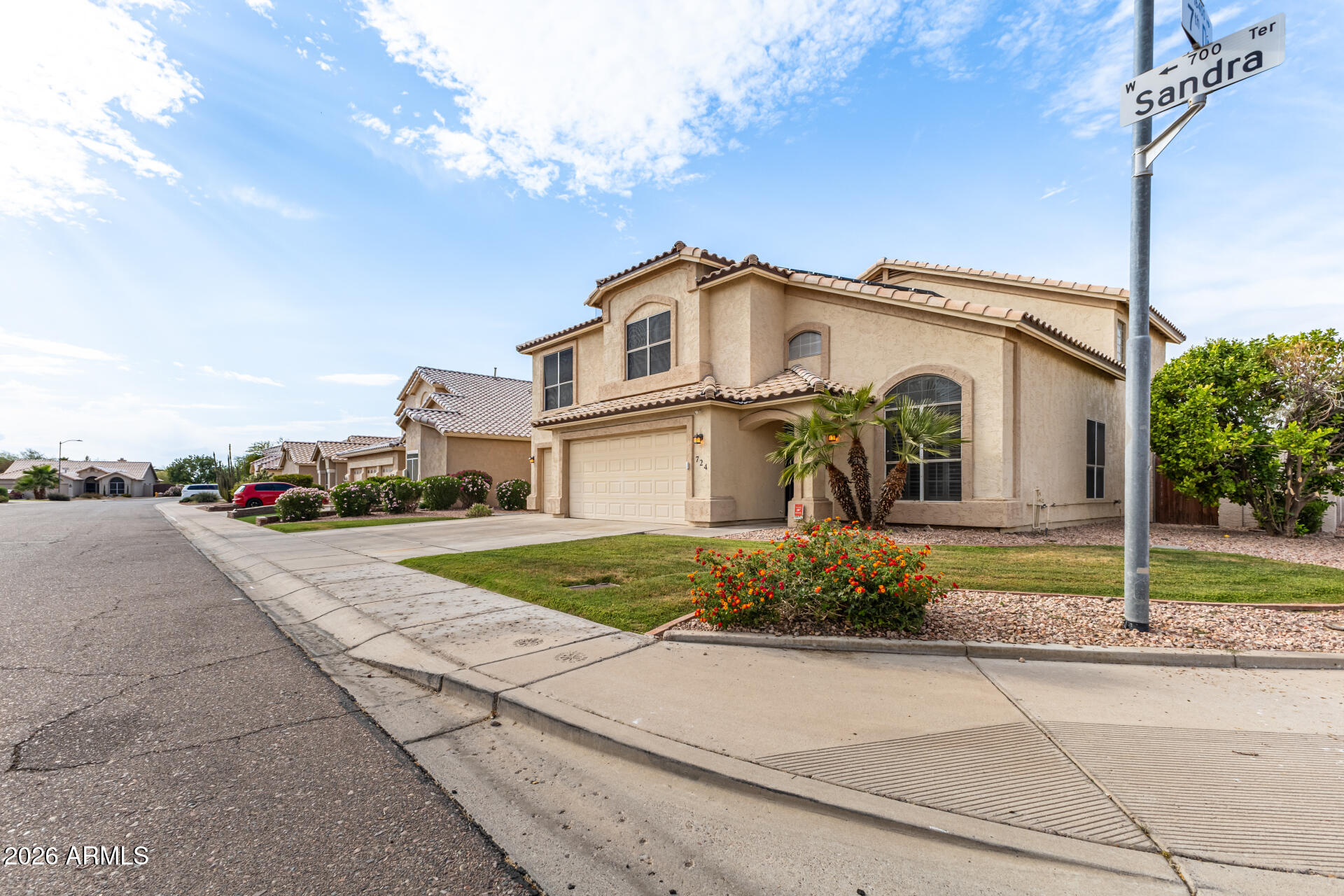 724 W SANDRA Terrace